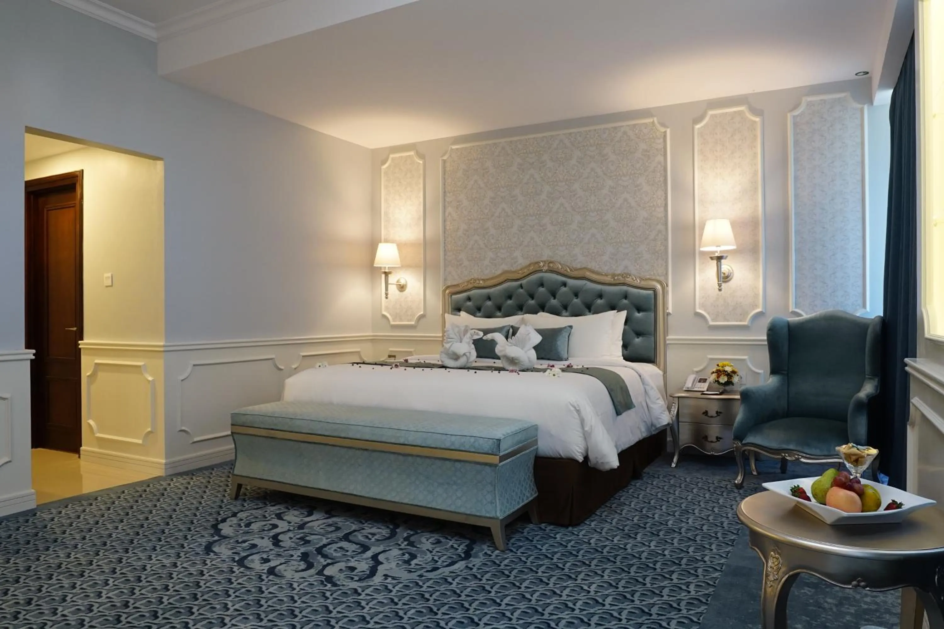 Bedroom, Bed in Grand Keisha Yogyakarta