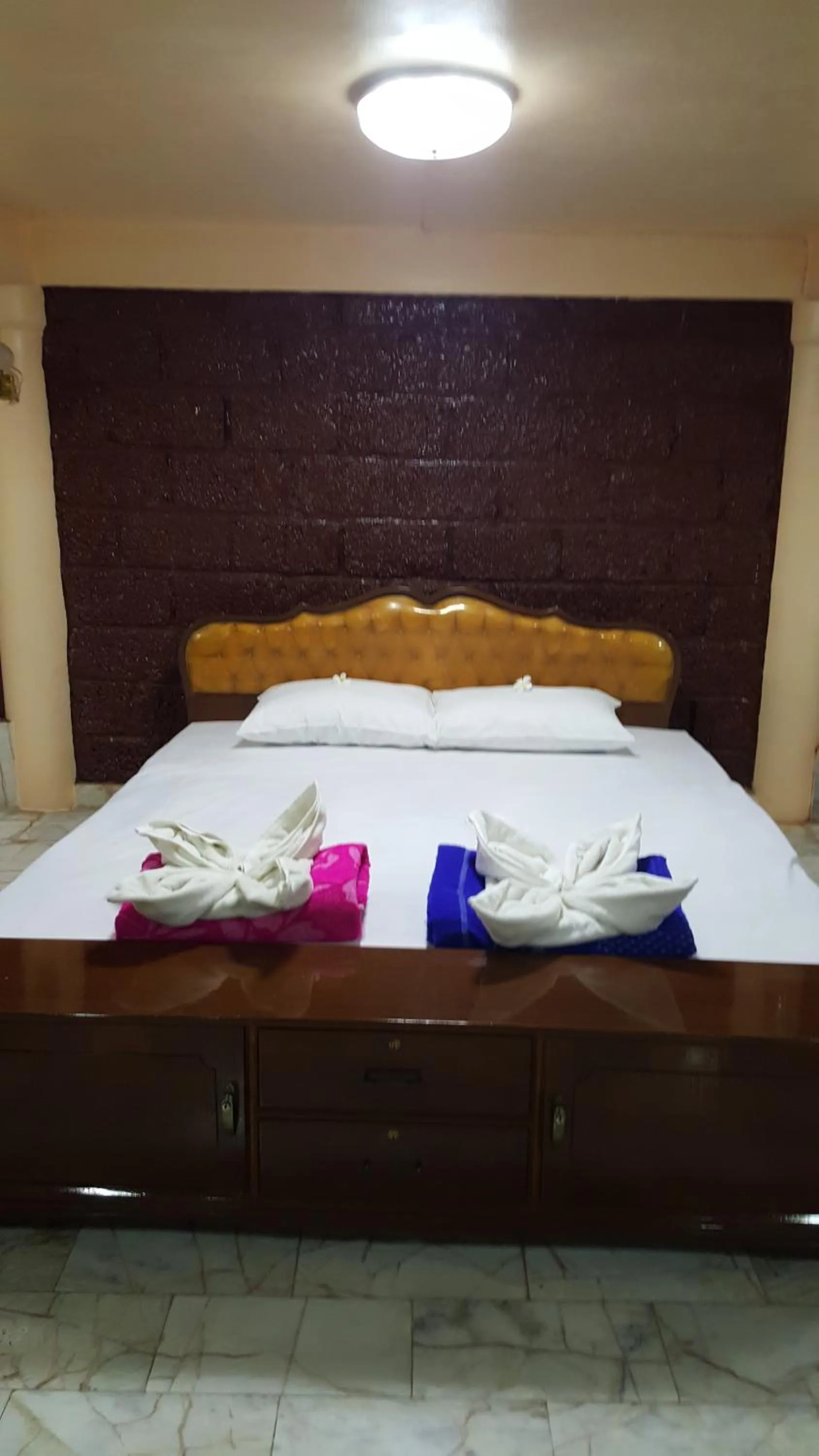 Bed in Ratmanee House