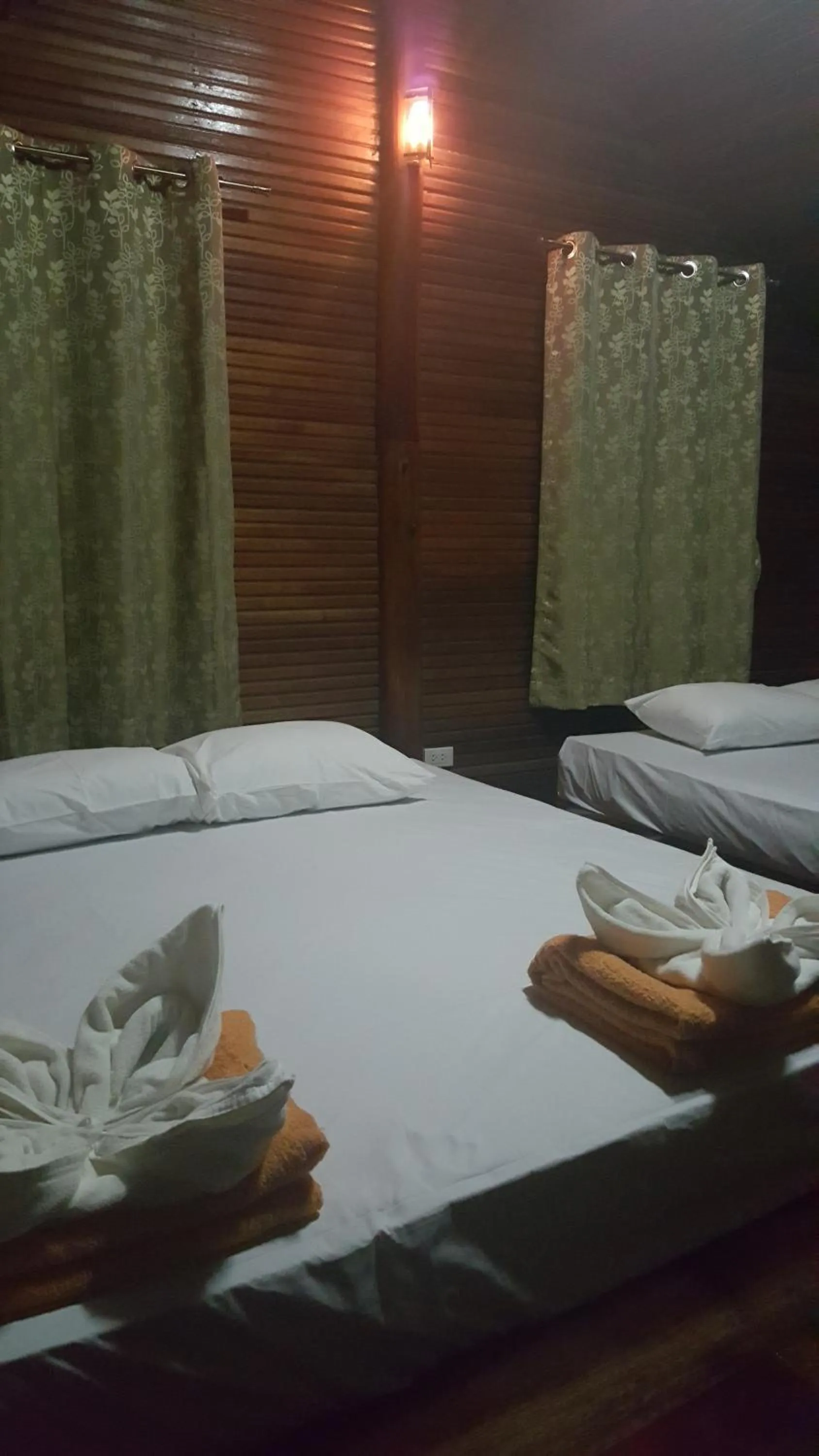 Bed in Ratmanee House