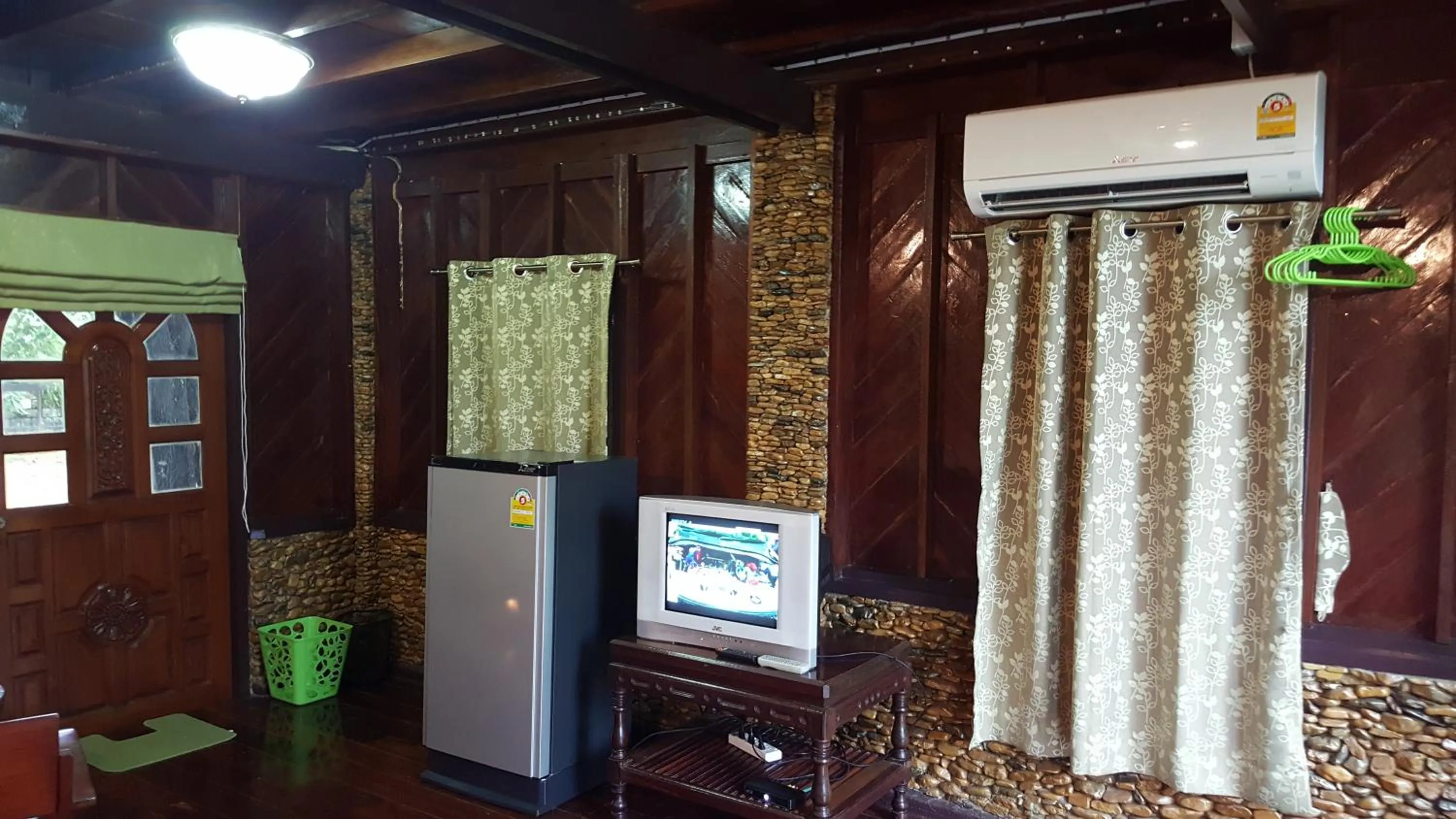 Property building in Ratmanee House