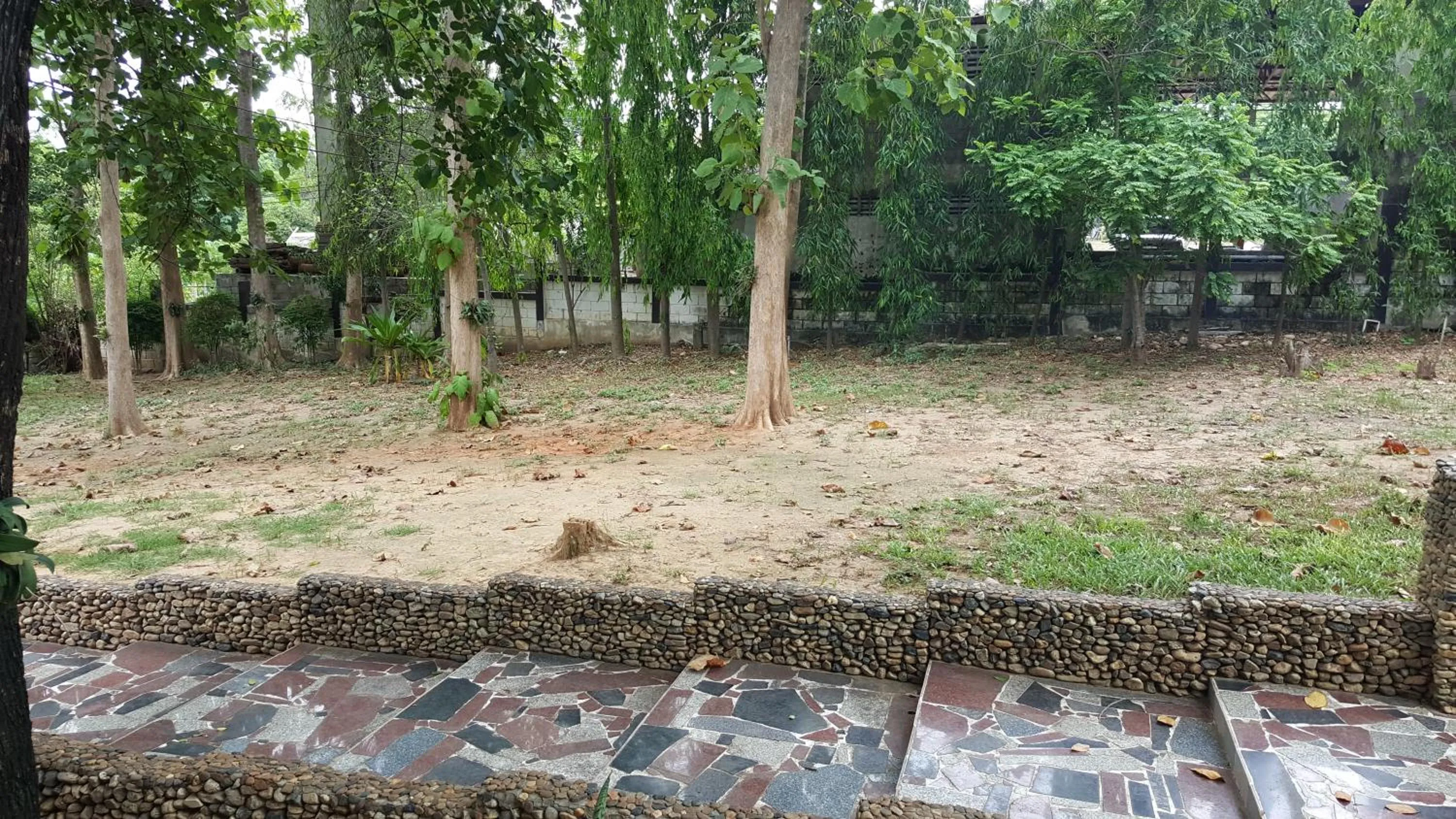 Natural landscape in Ratmanee House