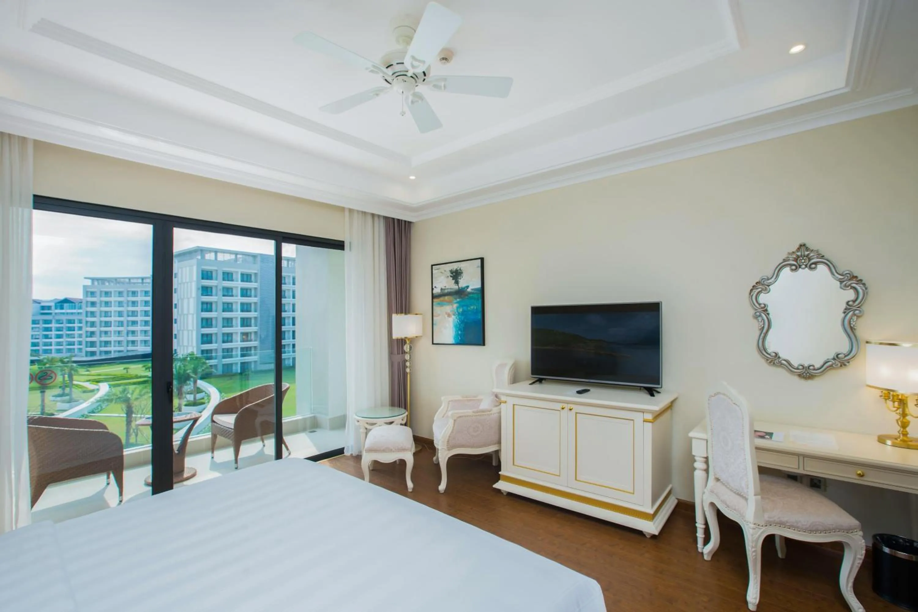 Photo of the whole room, Bed in Wyndham Grand Phu Quoc