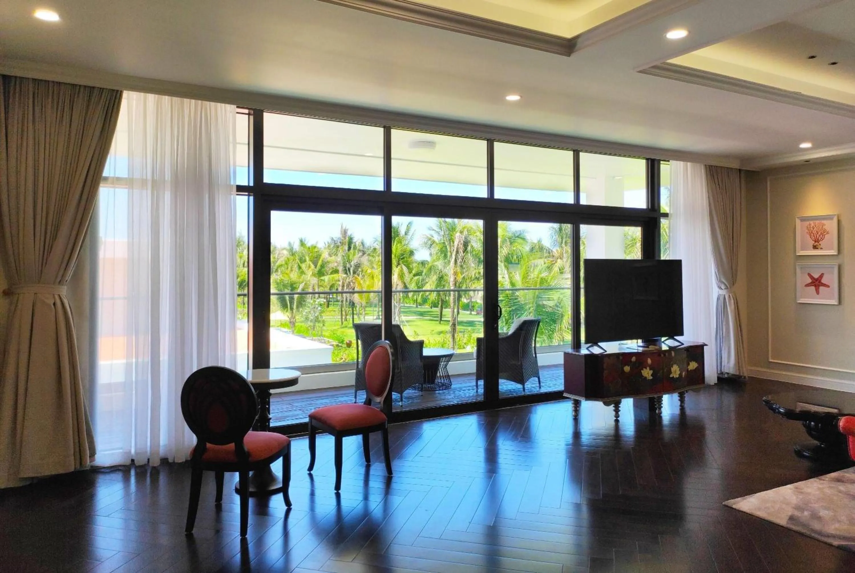 Photo of the whole room in Wyndham Grand Phu Quoc