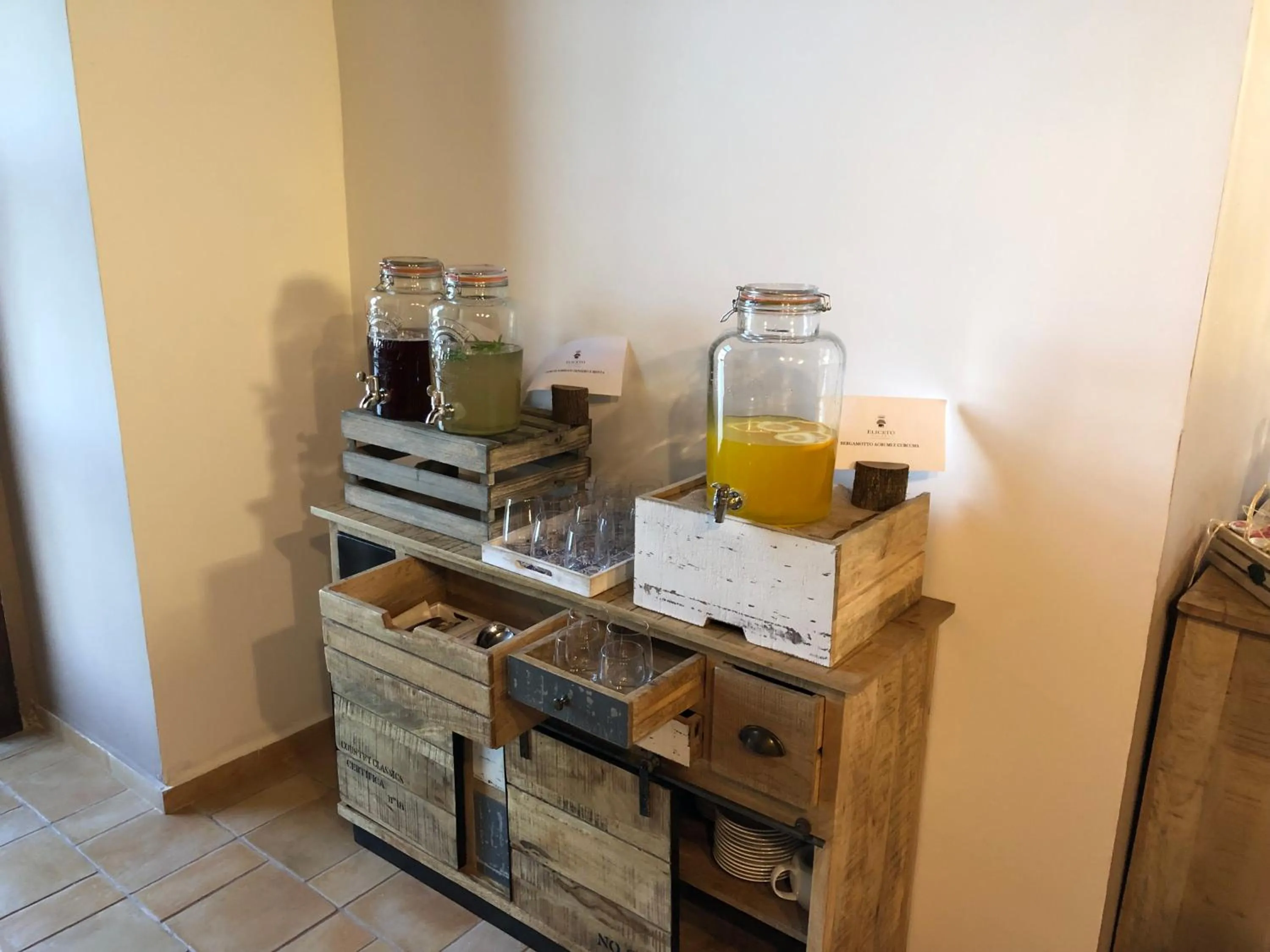 Restaurant/places to eat in Eliceto Resort & SPA