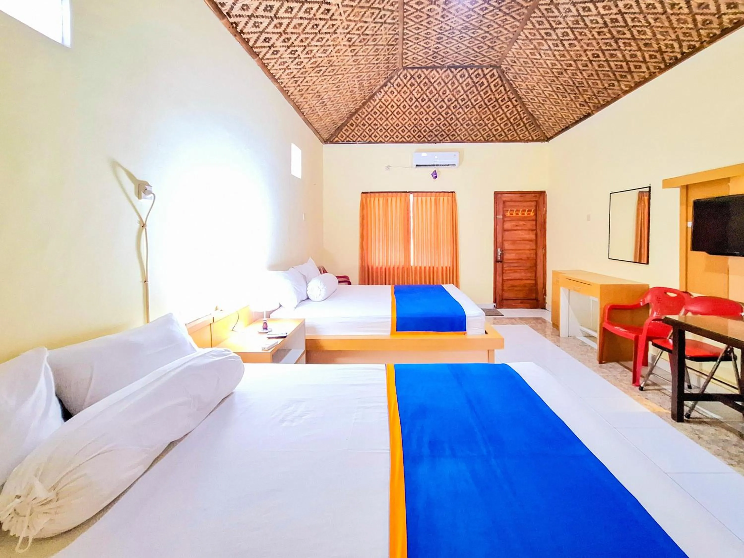 Bedroom, Bed in Hotel Family Syariah 1 Parangtritis RedPartner