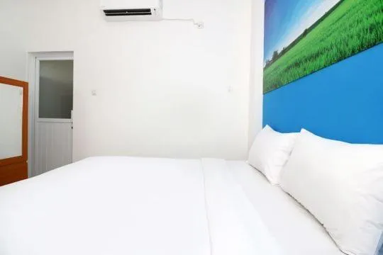 Bedroom, Bed in RedDoorz Plus Syariah at Polamas Andalas