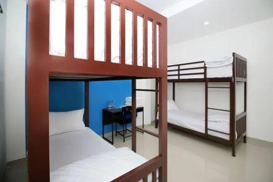 Bedroom, Bed in RedDoorz Plus Syariah at Polamas Andalas