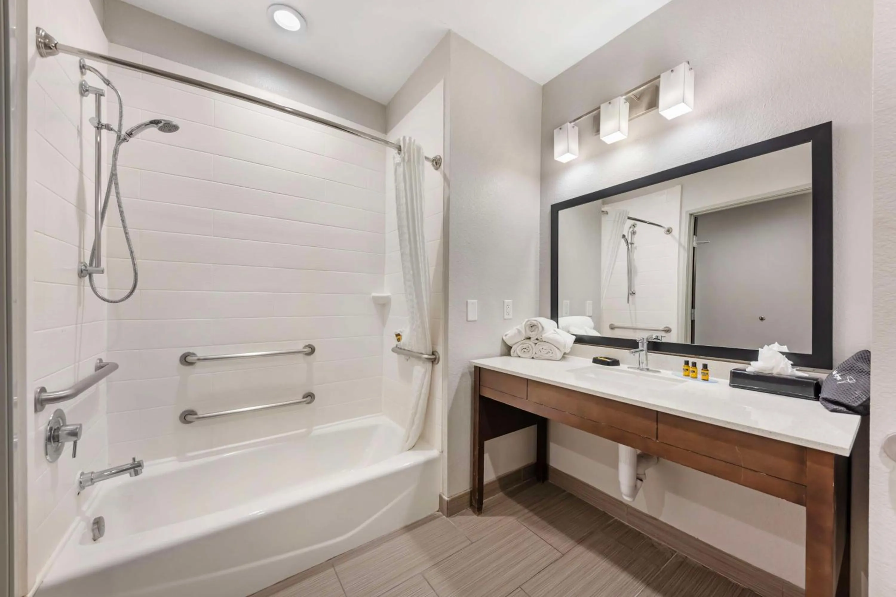 Bathroom in Best Western Plus Buda Austin Inn & Suites