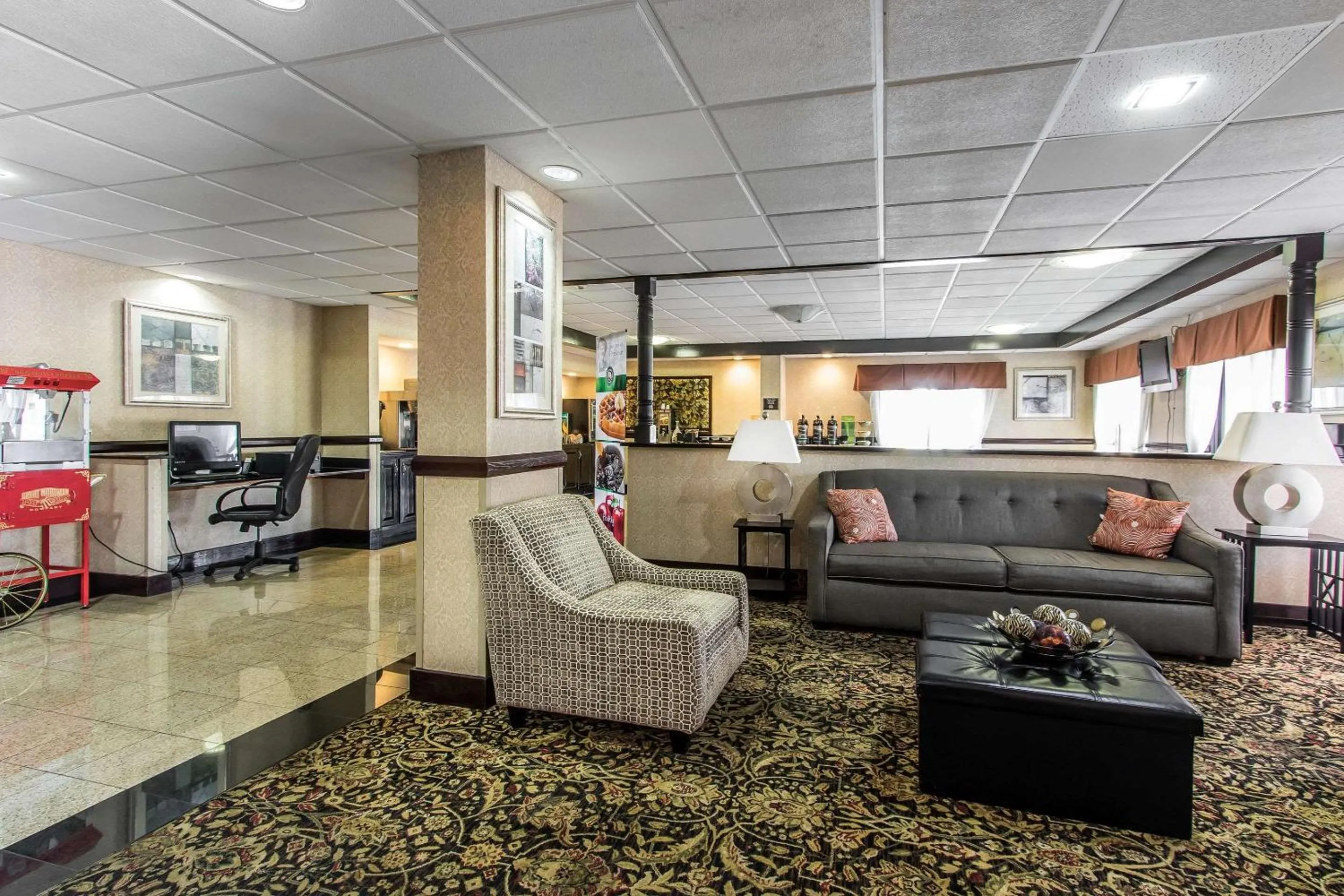 Lobby or reception in Quality Inn & Suites Memphis East