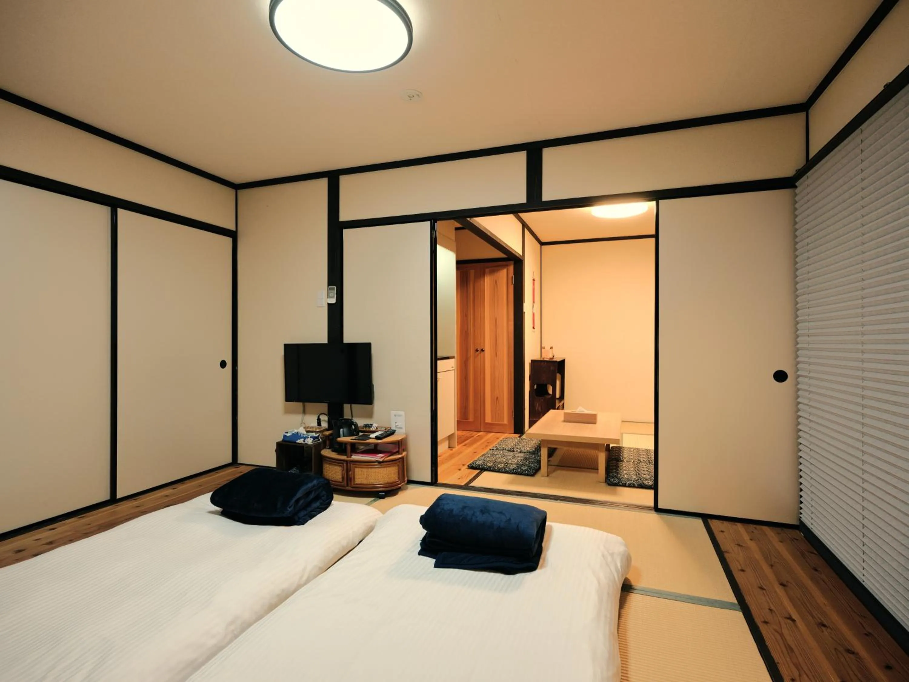 Bed in Tsumugi Tofukuji Minamimon