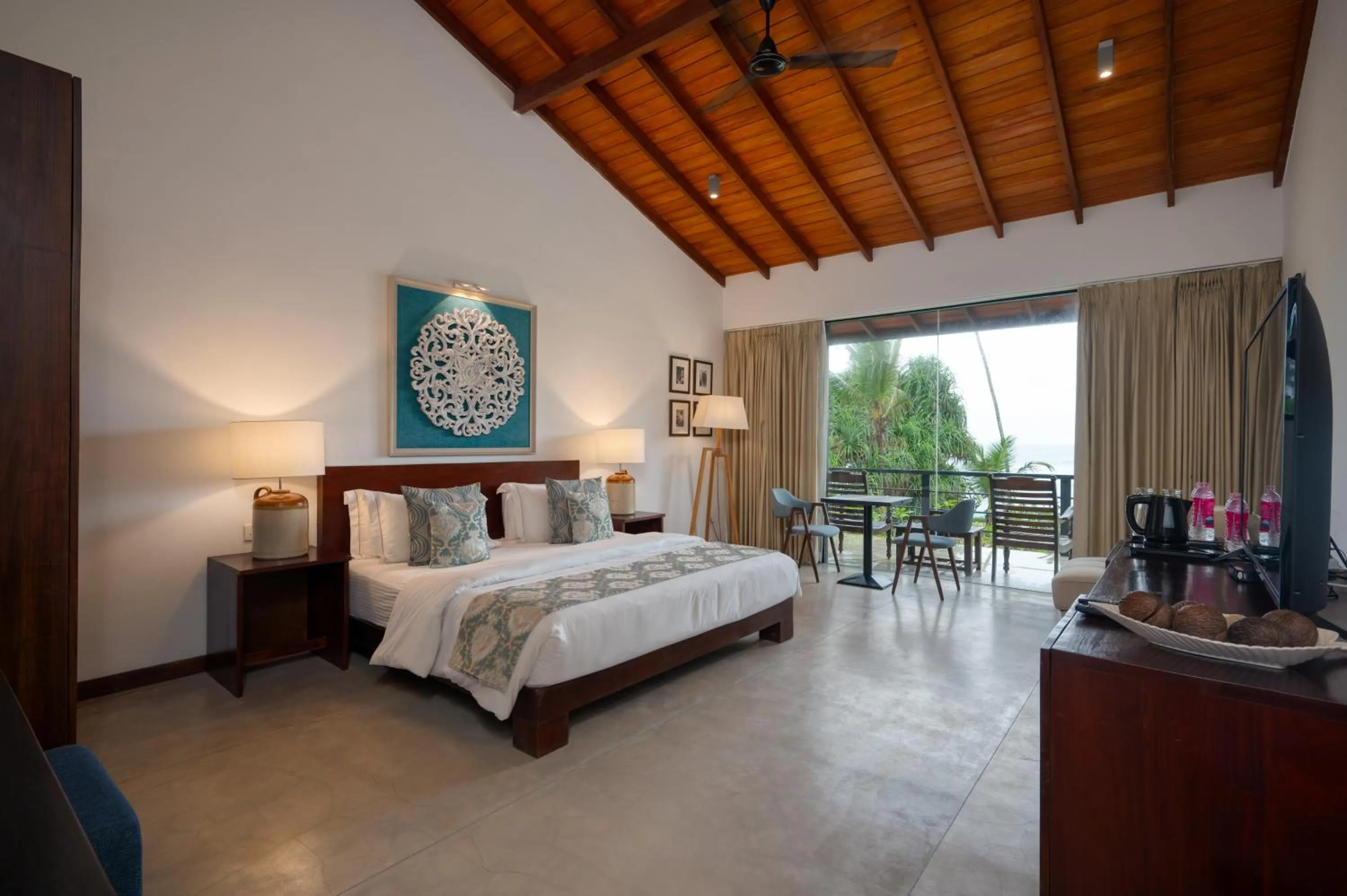 Bed in Mirissa Beach Villa