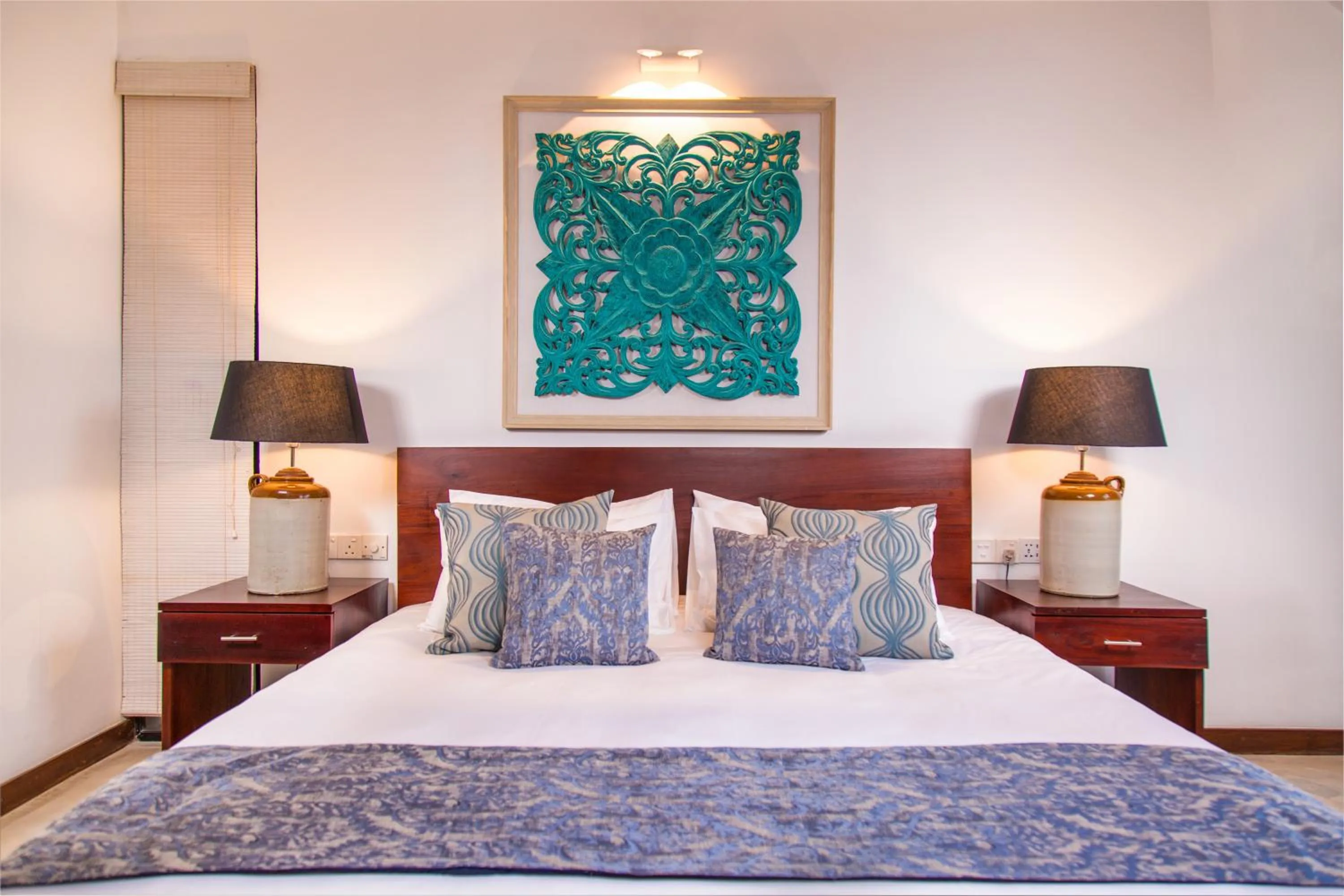 Bed in Mirissa Beach Villa