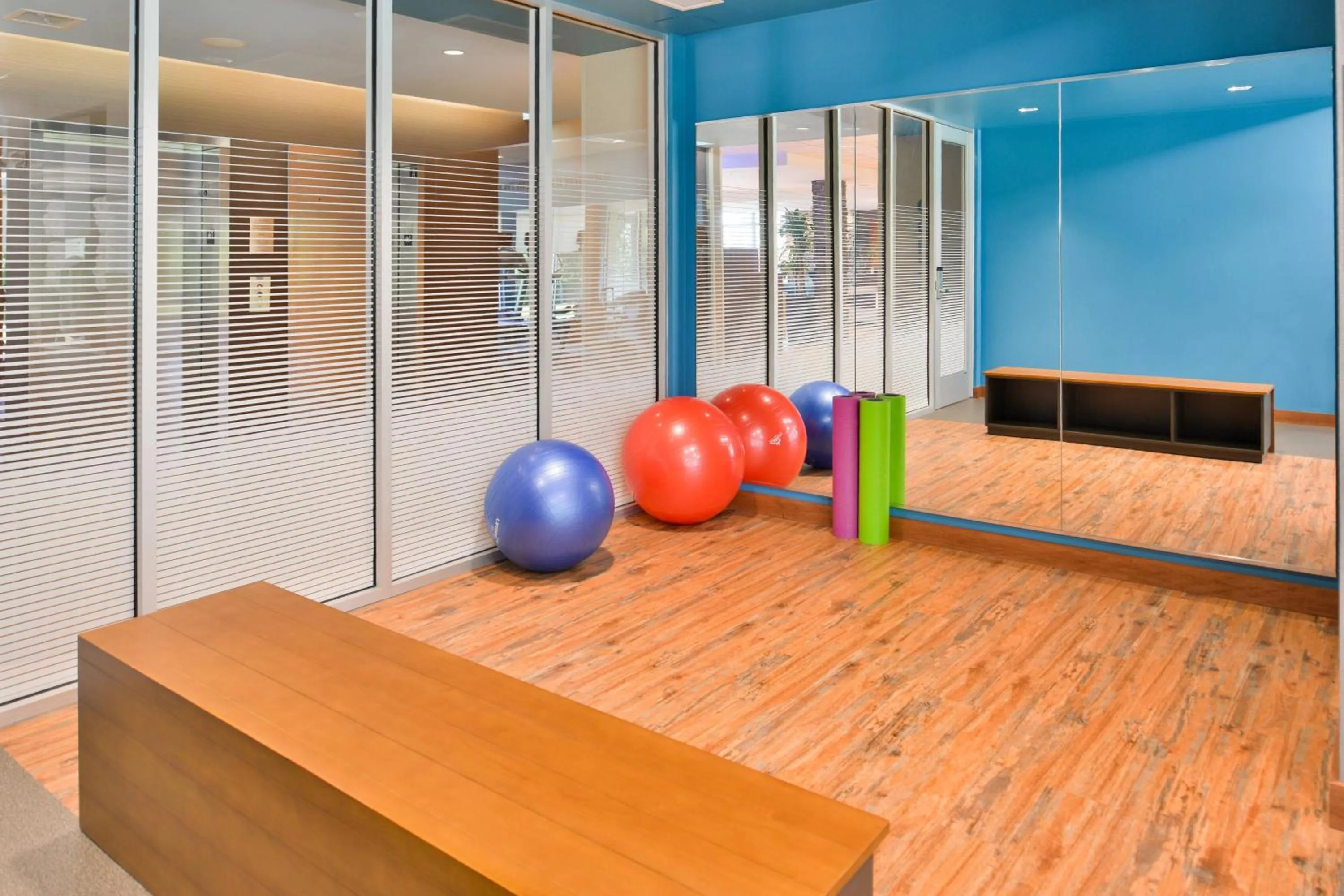 Fitness centre/facilities in Fairfield Inn & Suites by Marriott St. Joseph