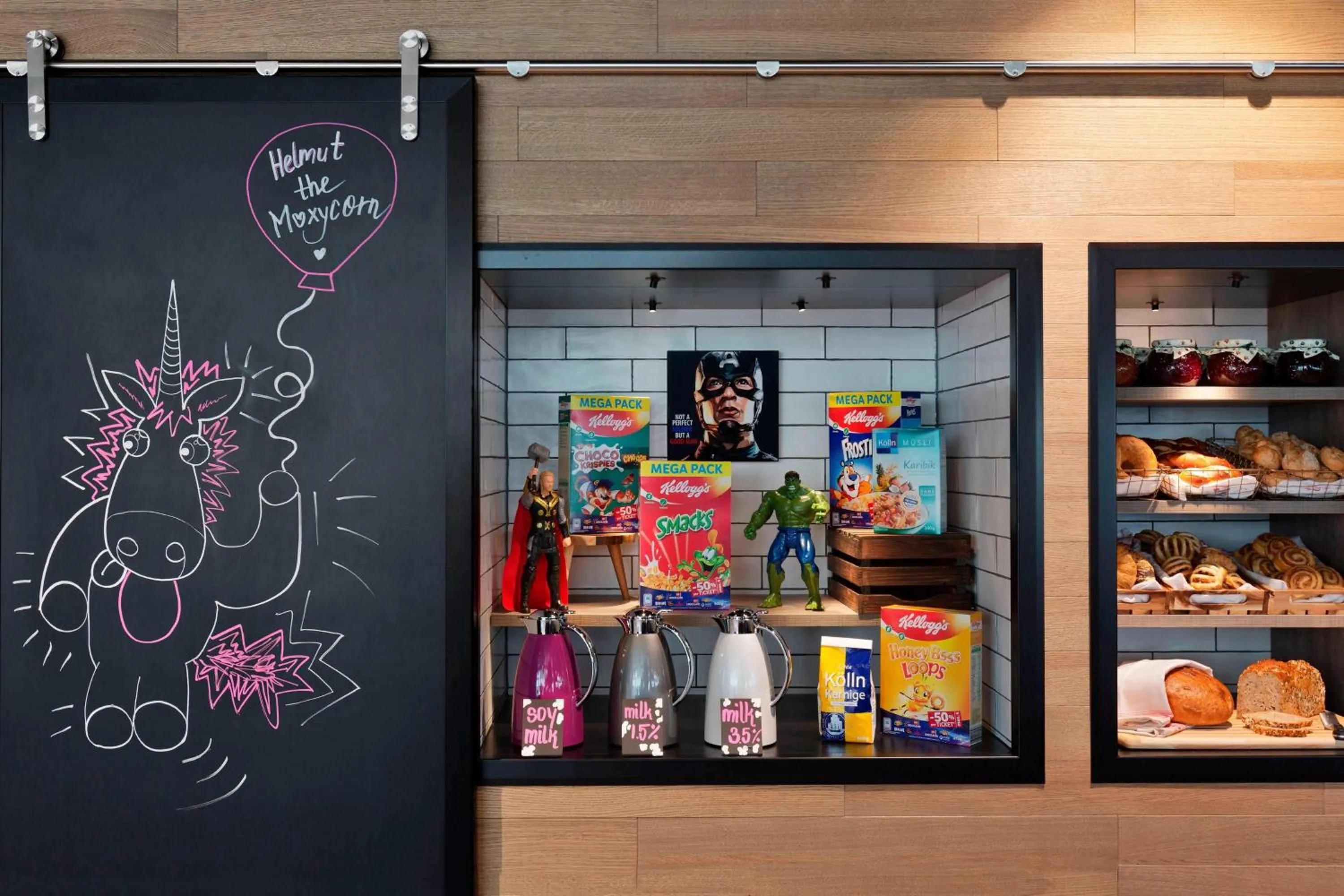 Breakfast in Moxy Stuttgart Airport/Messe