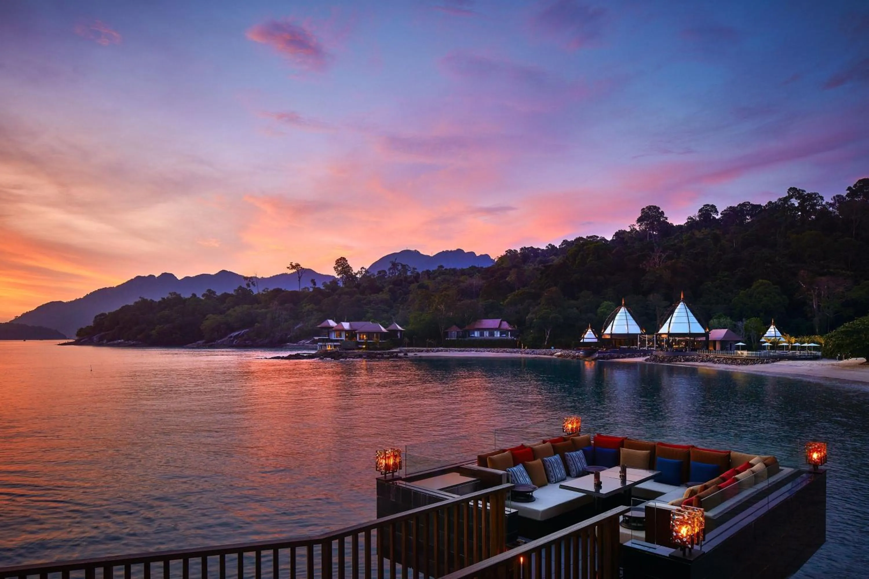 Lounge or bar in The Ritz-Carlton, Langkawi