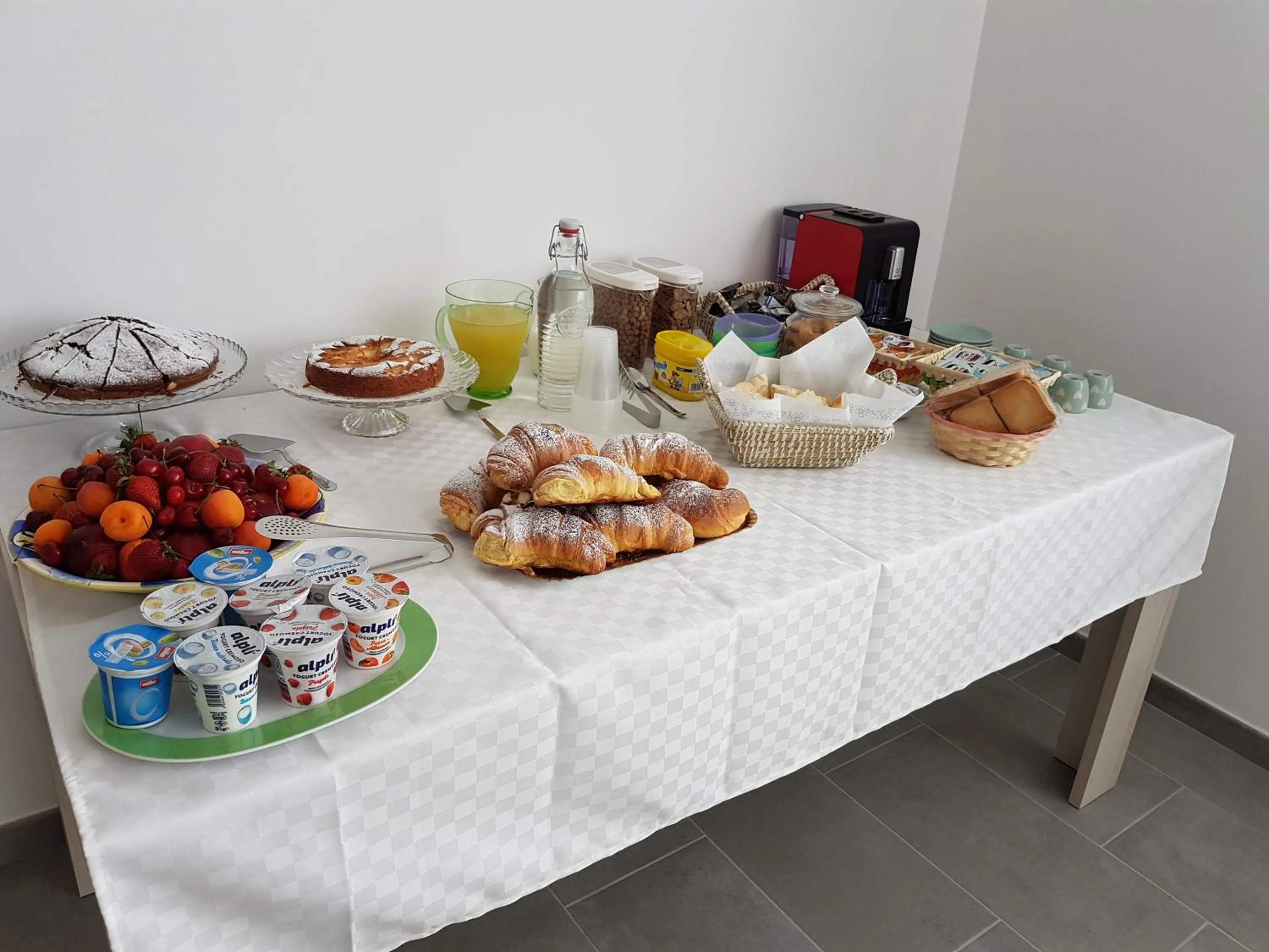 Food and drinks in Il Maestrale B&b