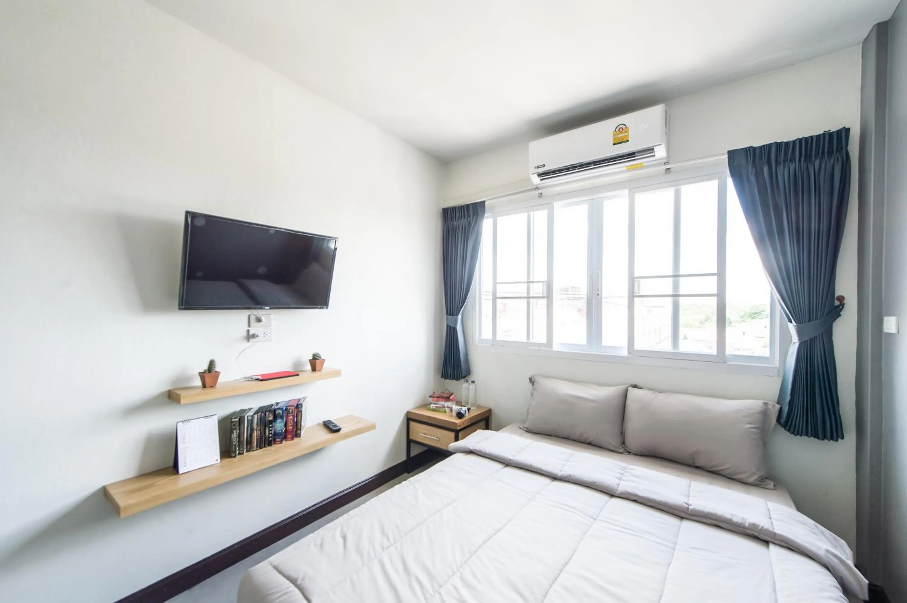 Bedroom, Bed in Full stop. Hostel Chiang Mai