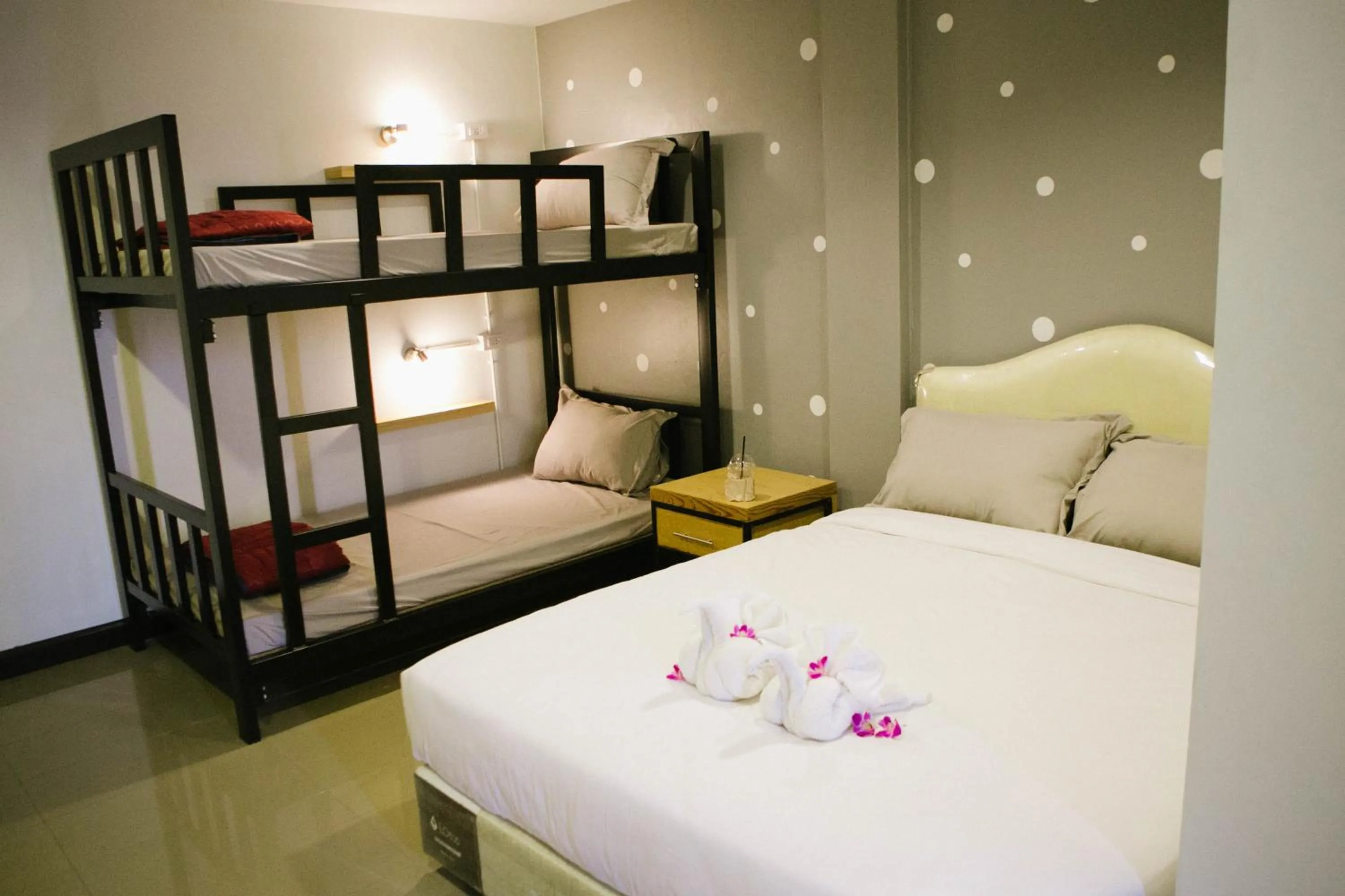 bunk bed, Bed in Full stop. Hostel Chiang Mai