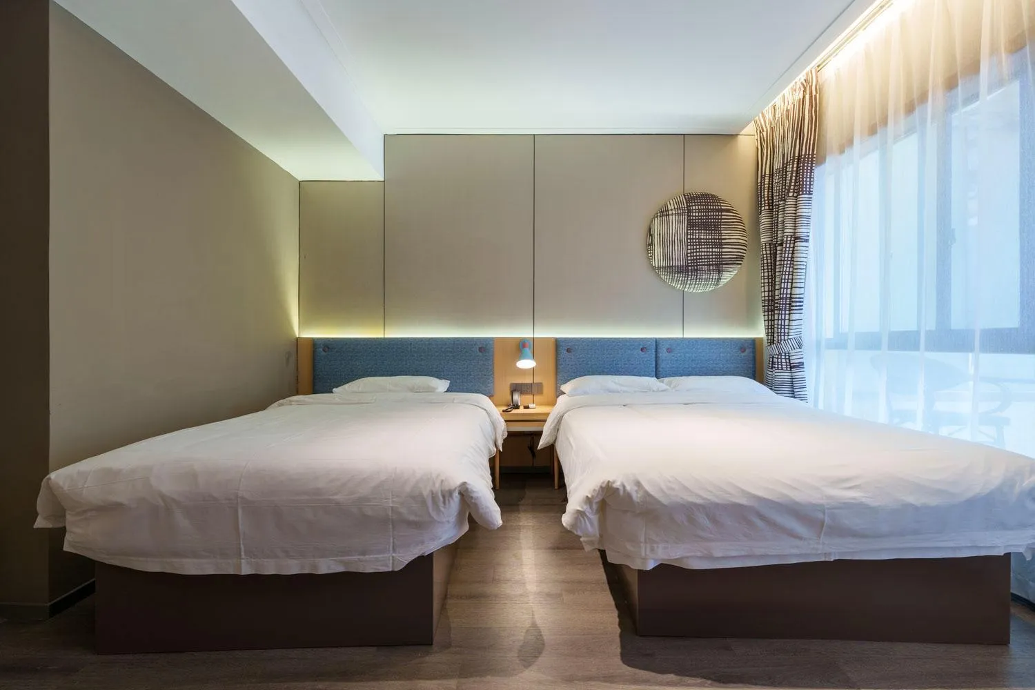 Bed in Home Inn Zhangjiajie Tianmen Mountain Branch