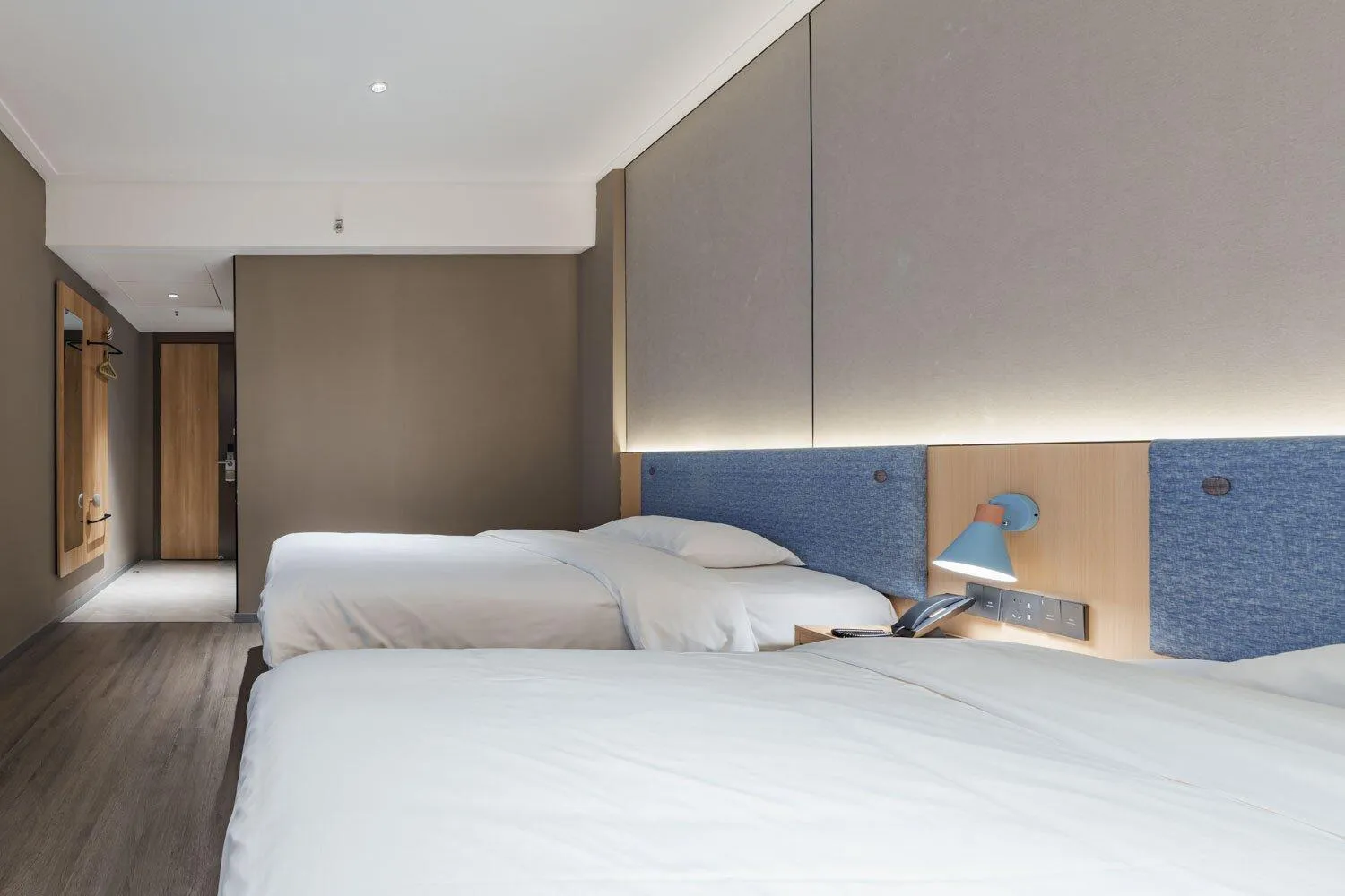 Bed in Home Inn Zhangjiajie Tianmen Mountain Branch