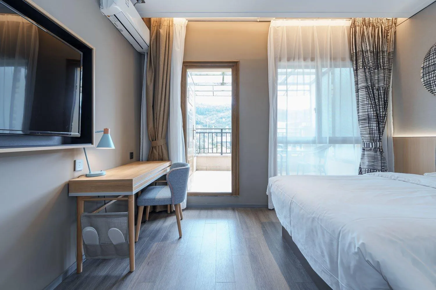 Bed in Home Inn Zhangjiajie Tianmen Mountain Branch