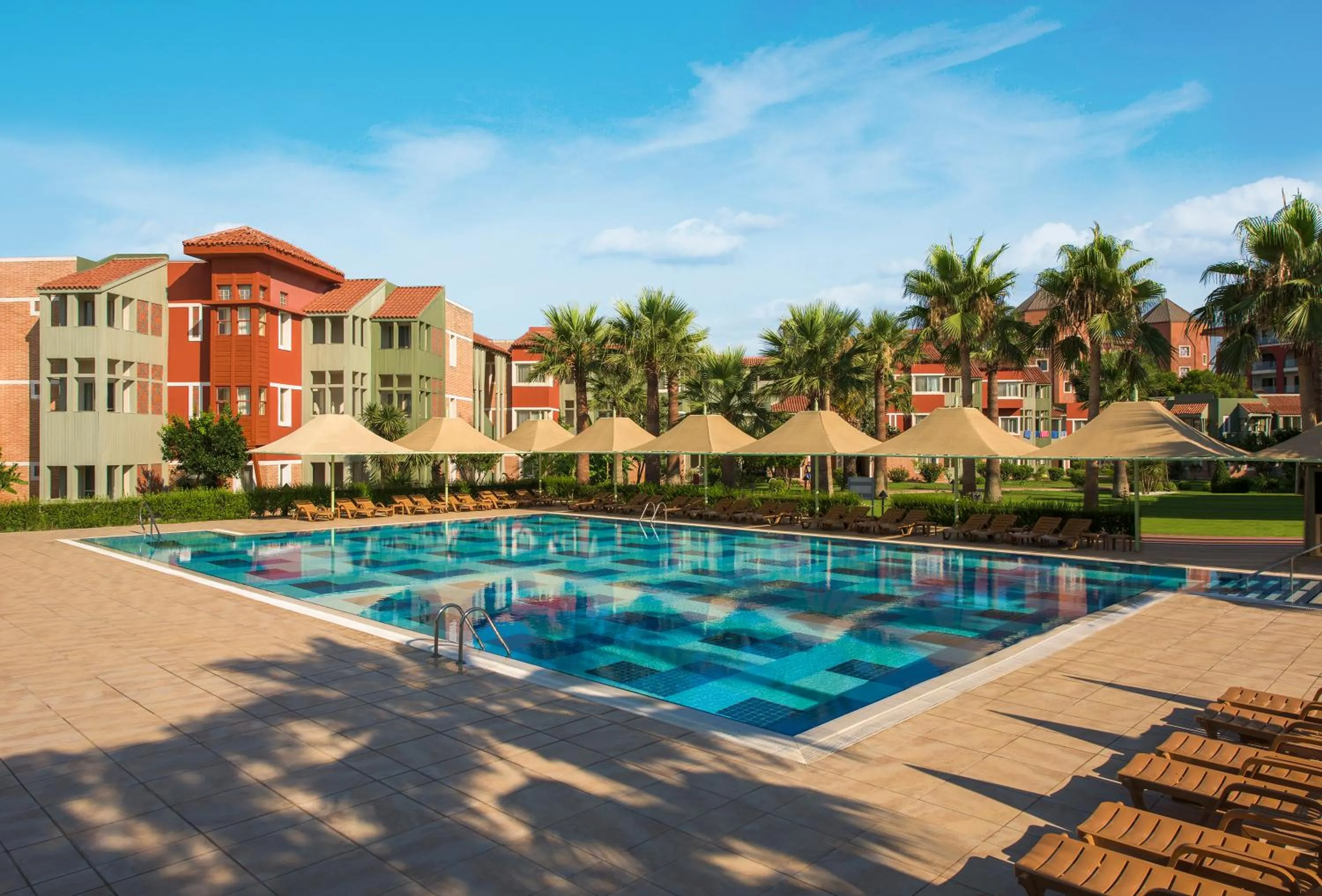 Swimming pool in Megasaray Club Belek