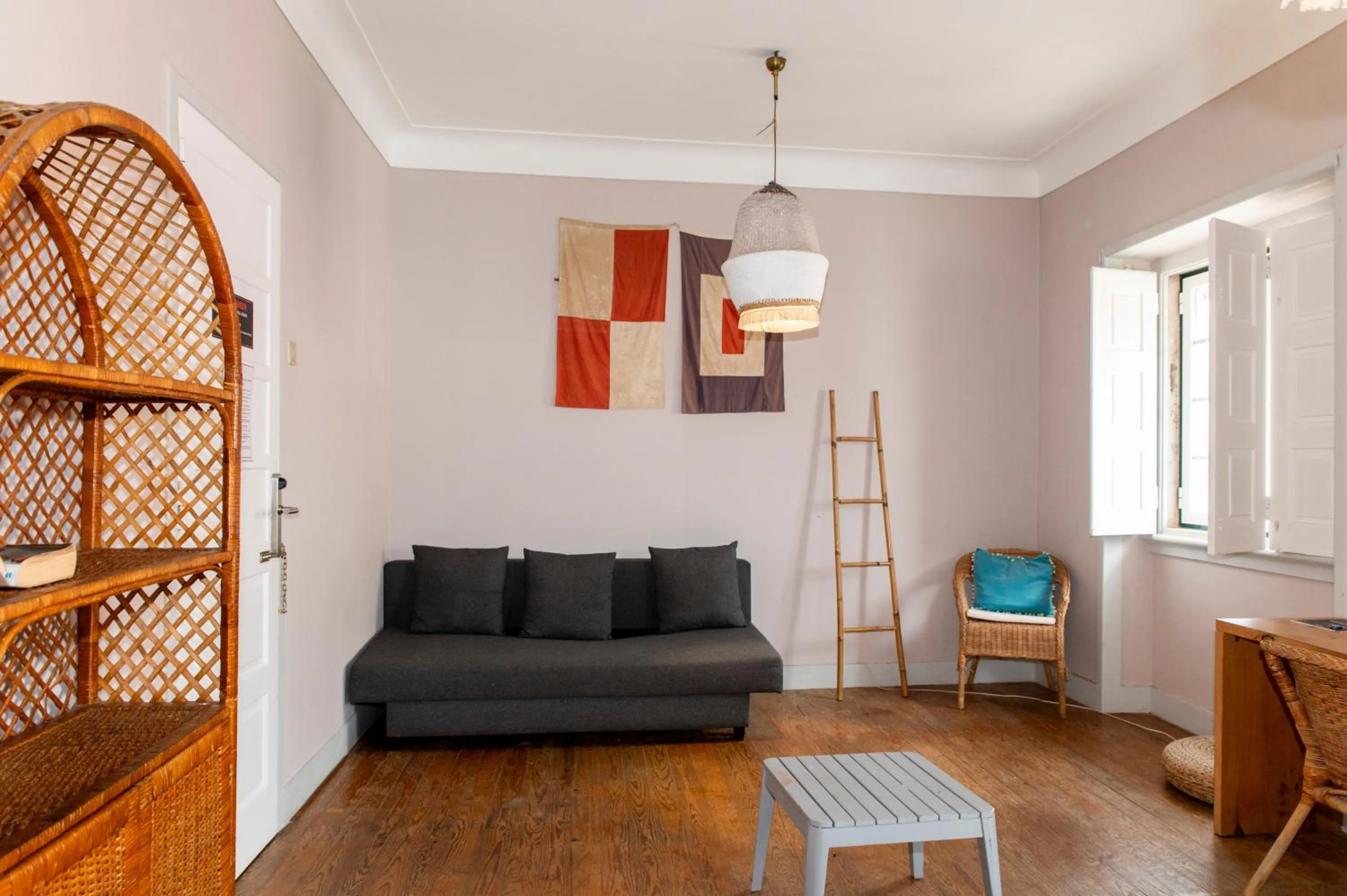 Seating area in WOT Lodge Soul