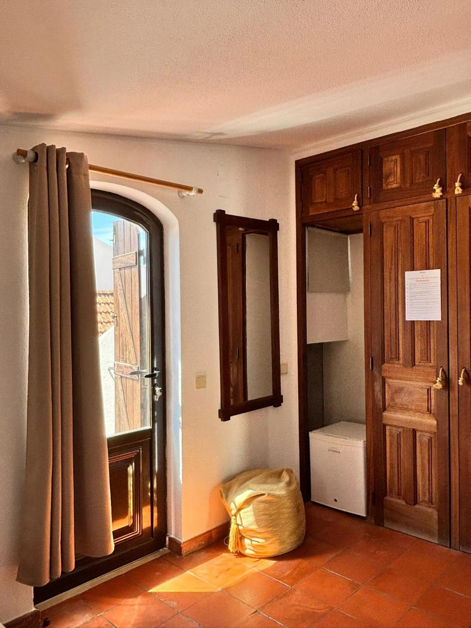 Photo of the whole room, Bed in WOT Lodge Soul