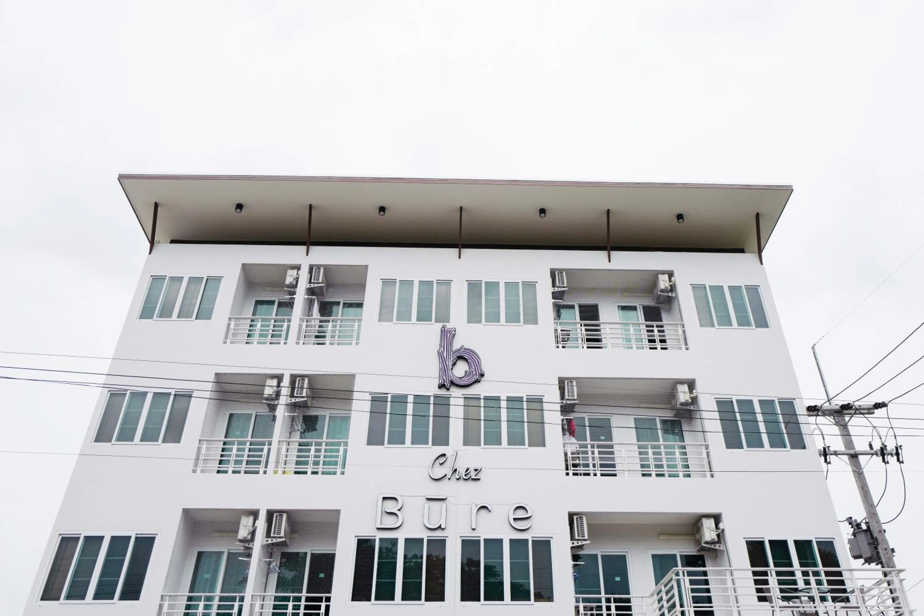 Facade/entrance in Chez Bure - Bure Homestay