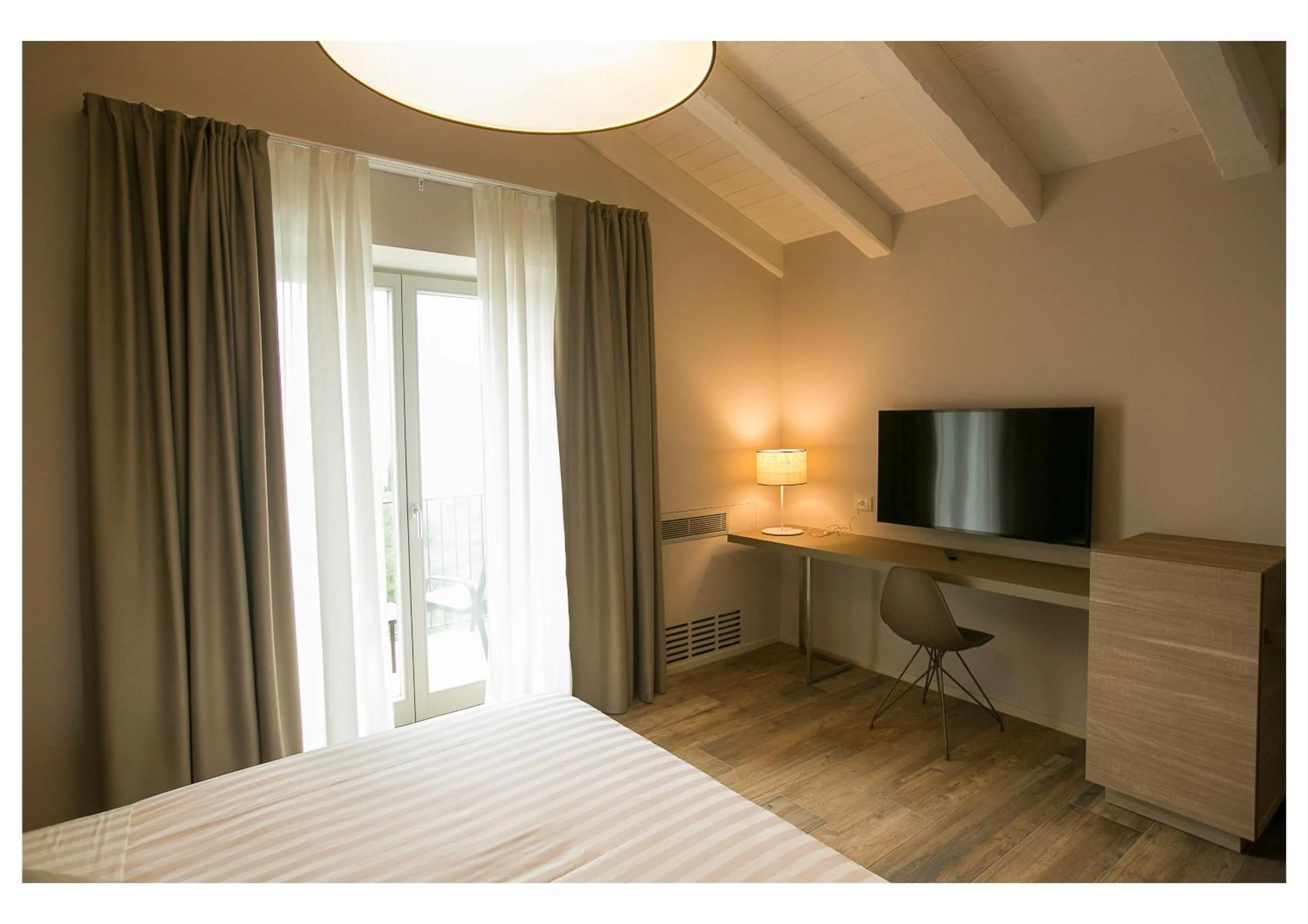 TV and multimedia, Bed in Ca' Barbini Resort