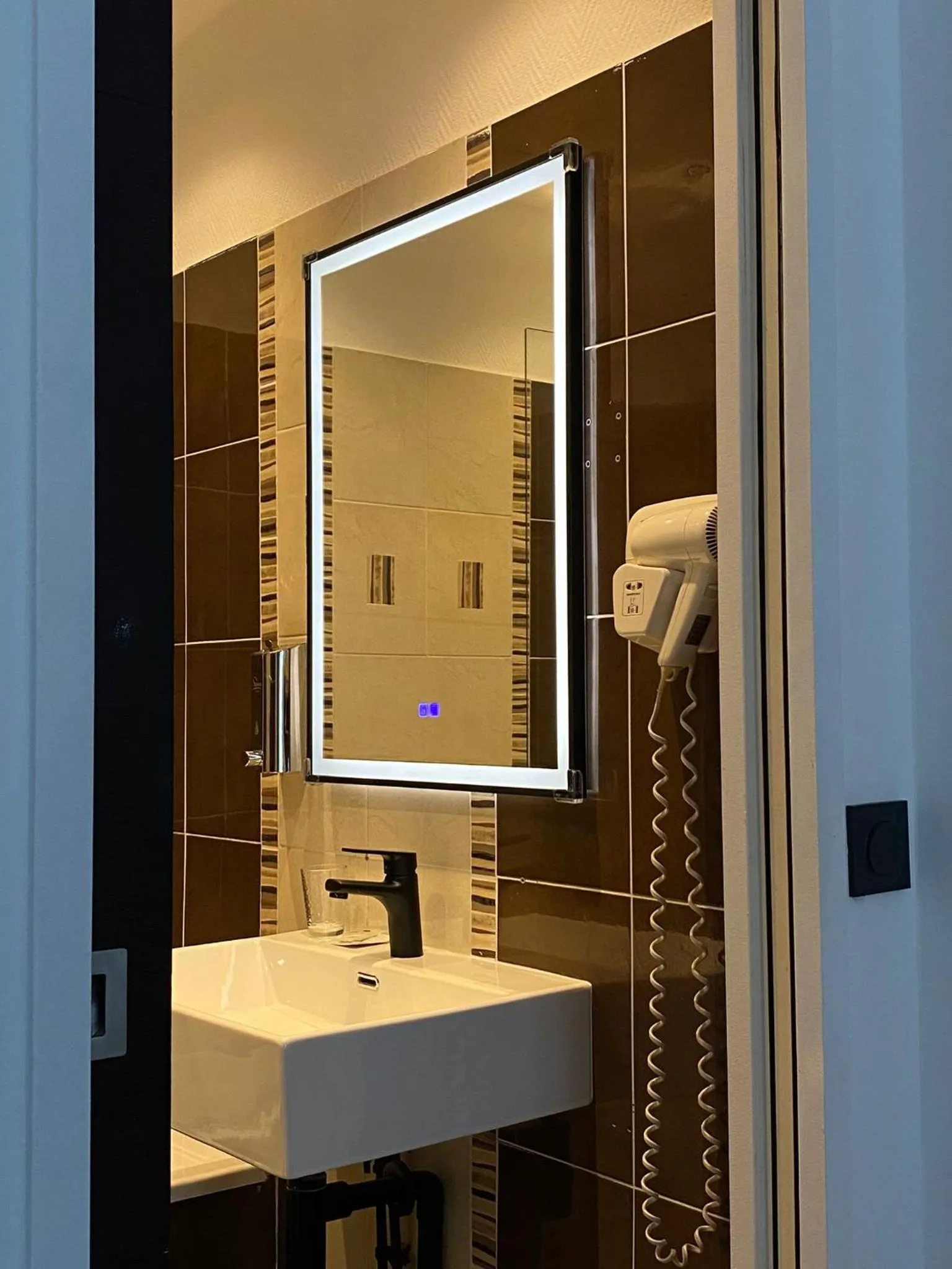 Bathroom in Luxor Bastille Hotel