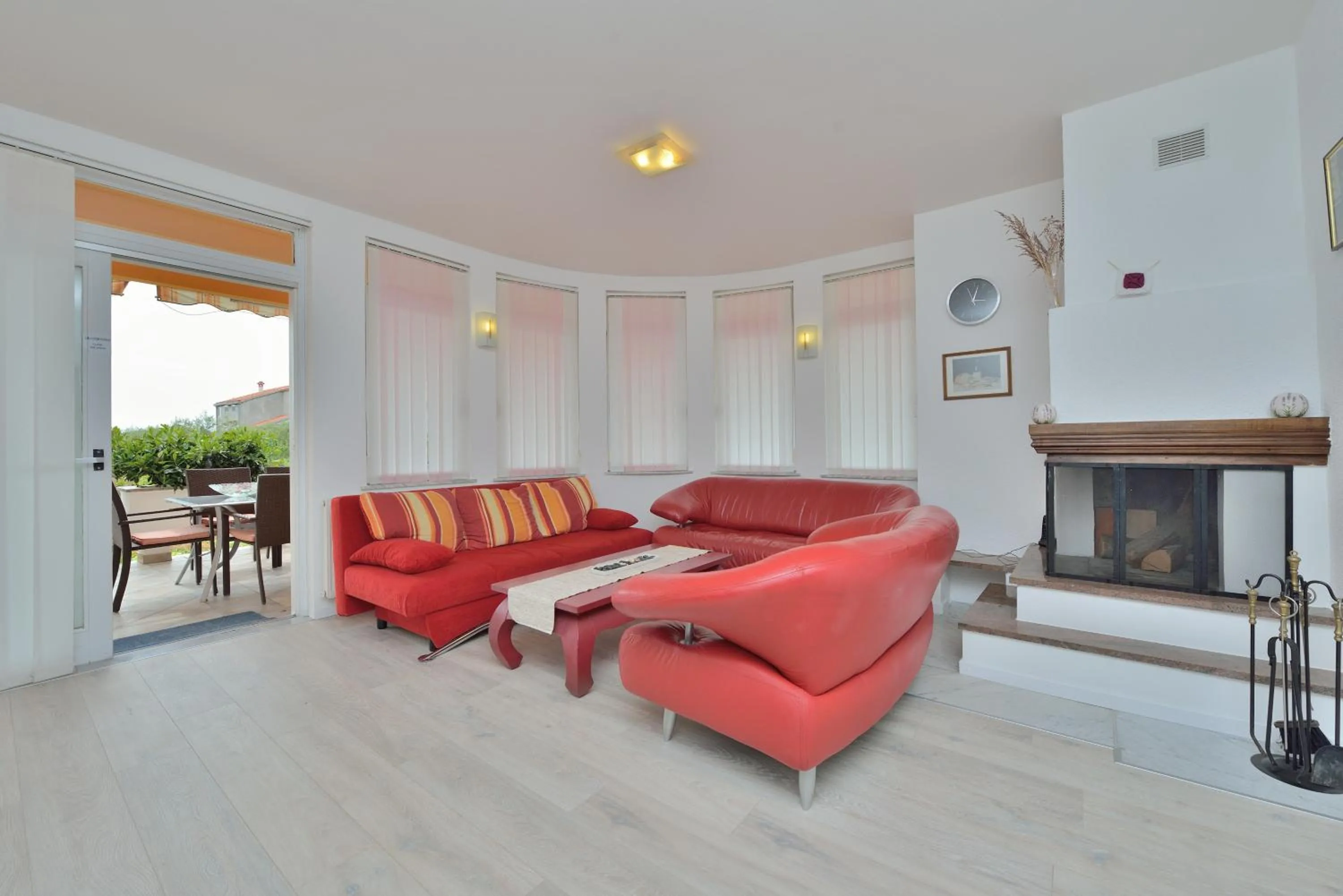 Communal lounge/ TV room in Villa Dalmatina Zadar mit Pool