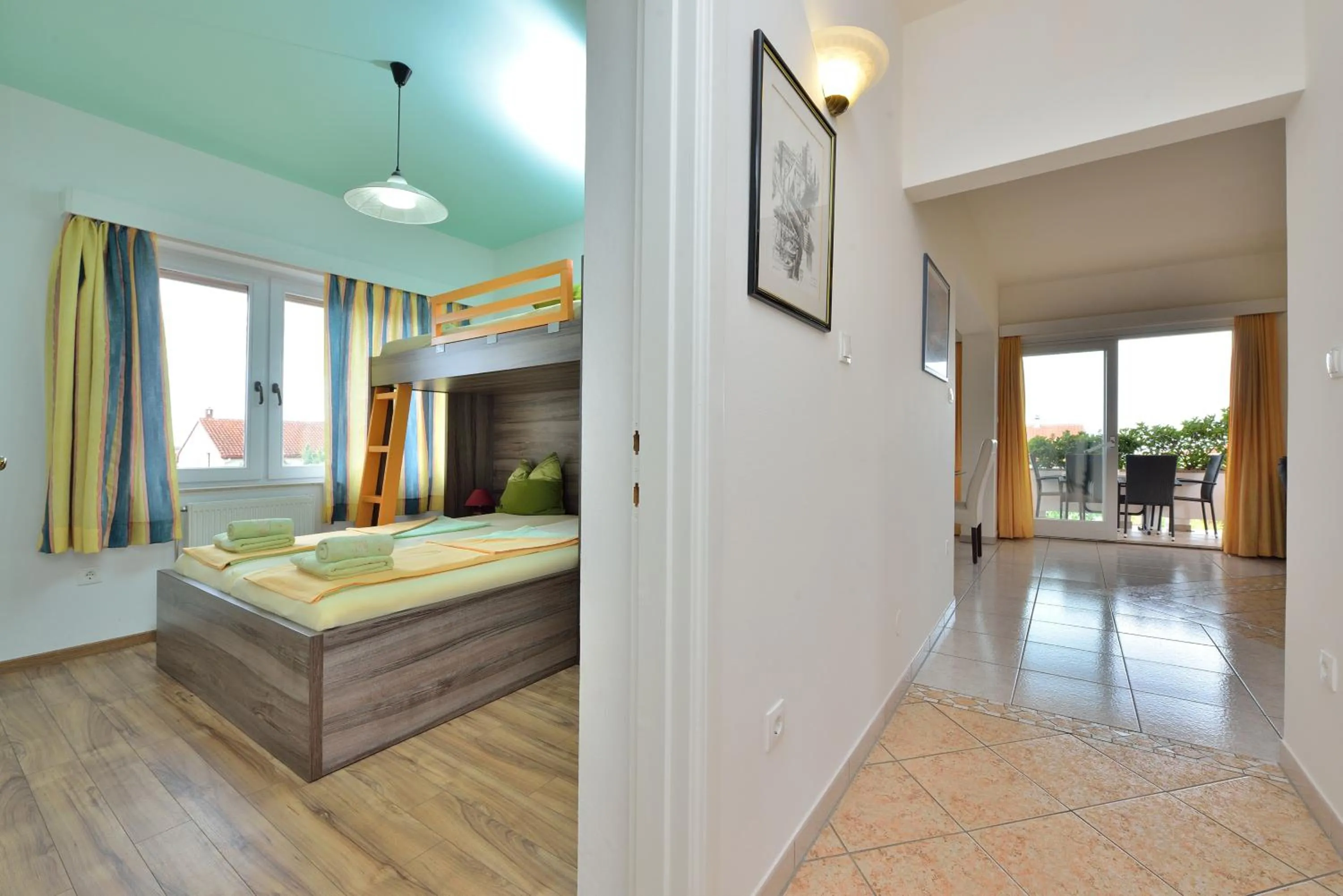 bunk bed, Bed in Villa Dalmatina Zadar mit Pool