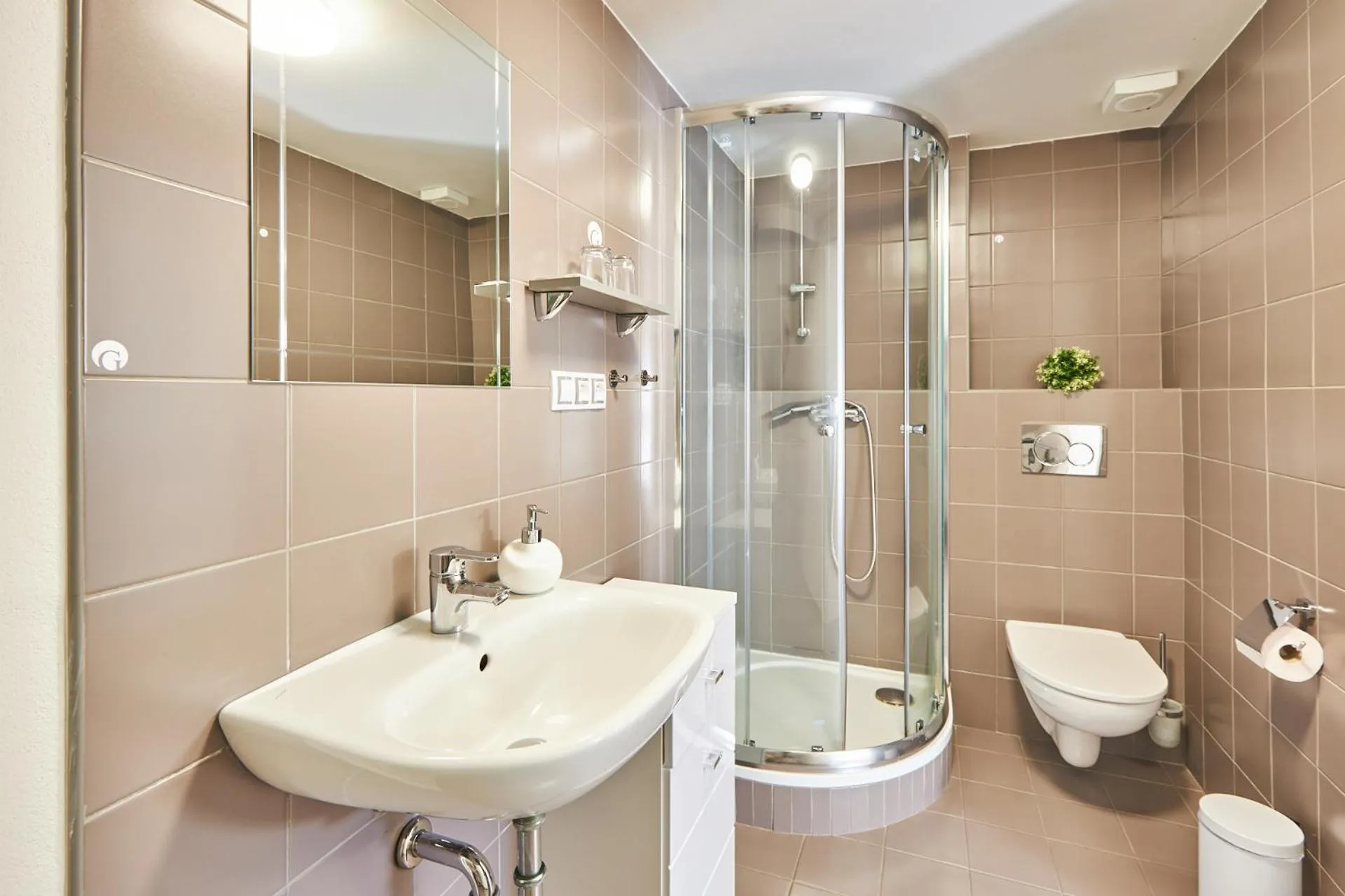 Toilet in Villa Gap apartments