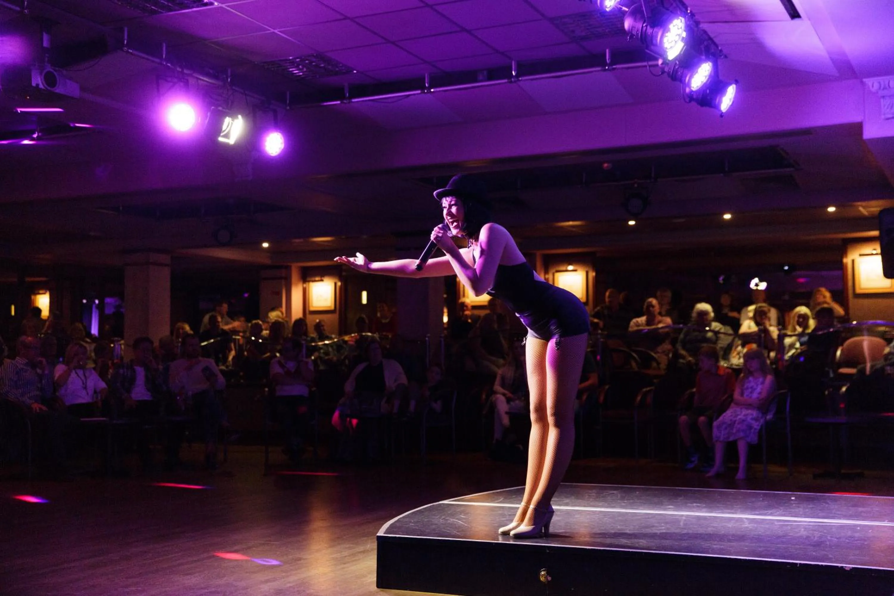 Evening entertainment in Merton Hotel