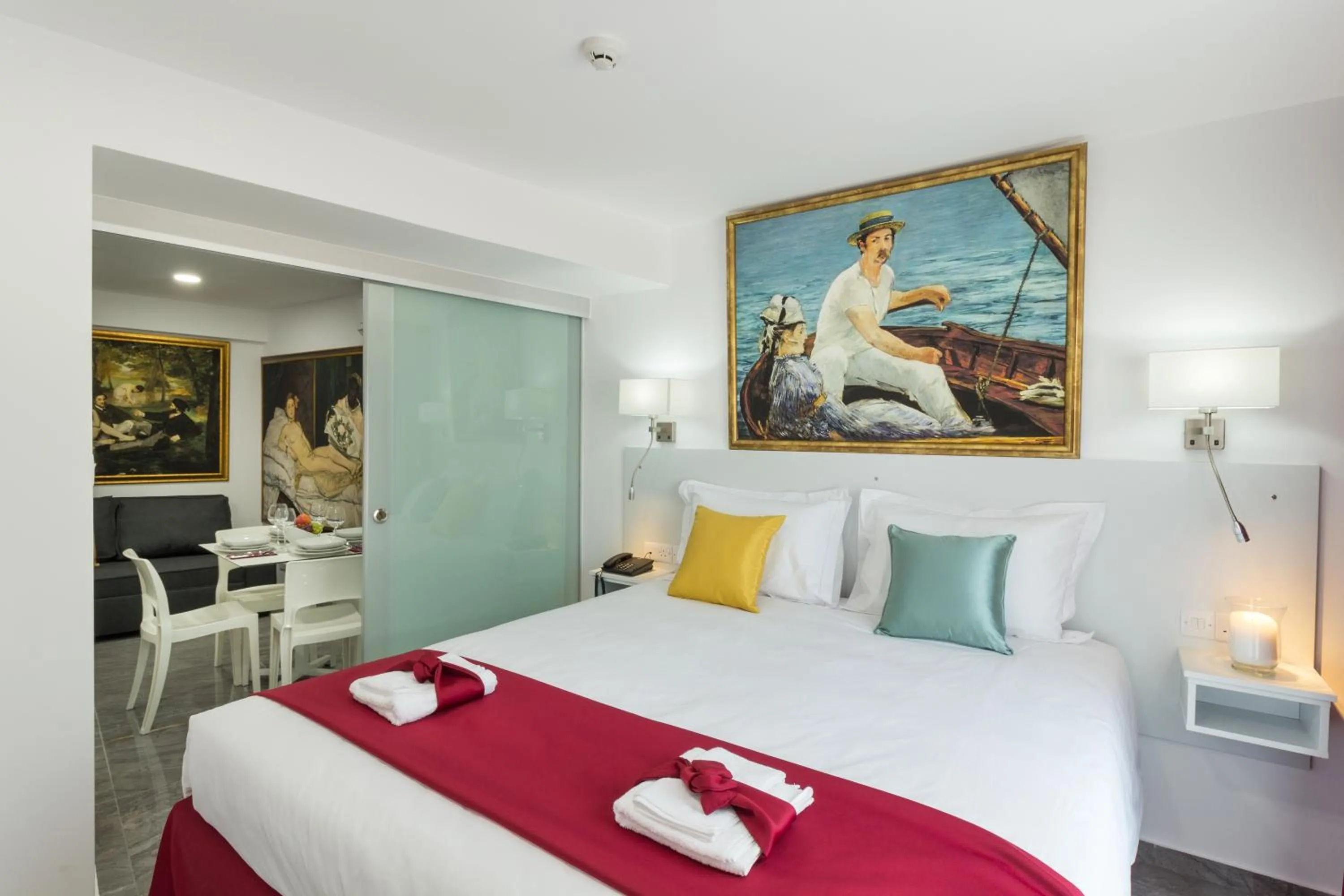 Bedroom, Bed in Art & Wine Boutique Hotel