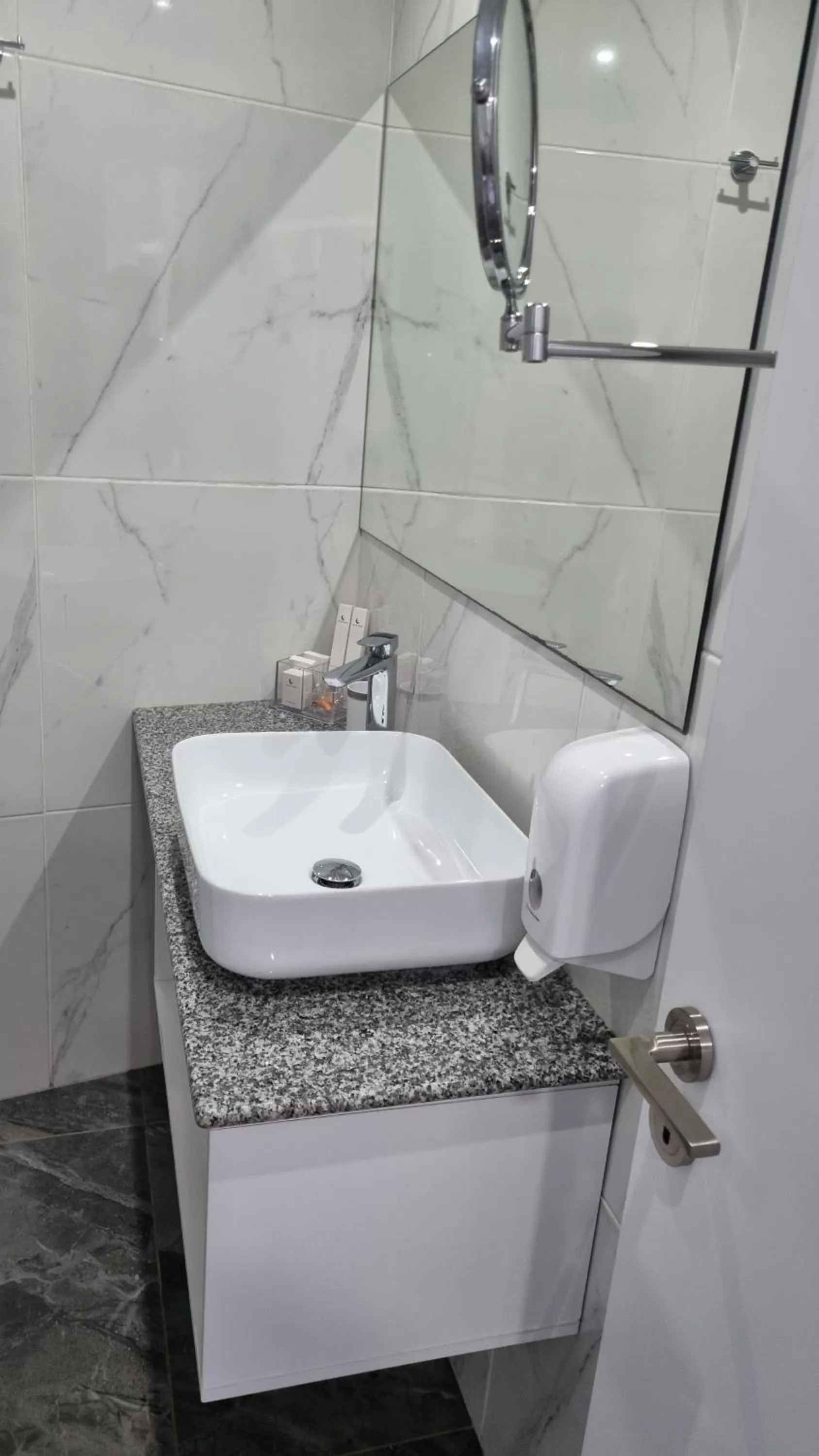 Bathroom in Art & Wine Boutique Hotel