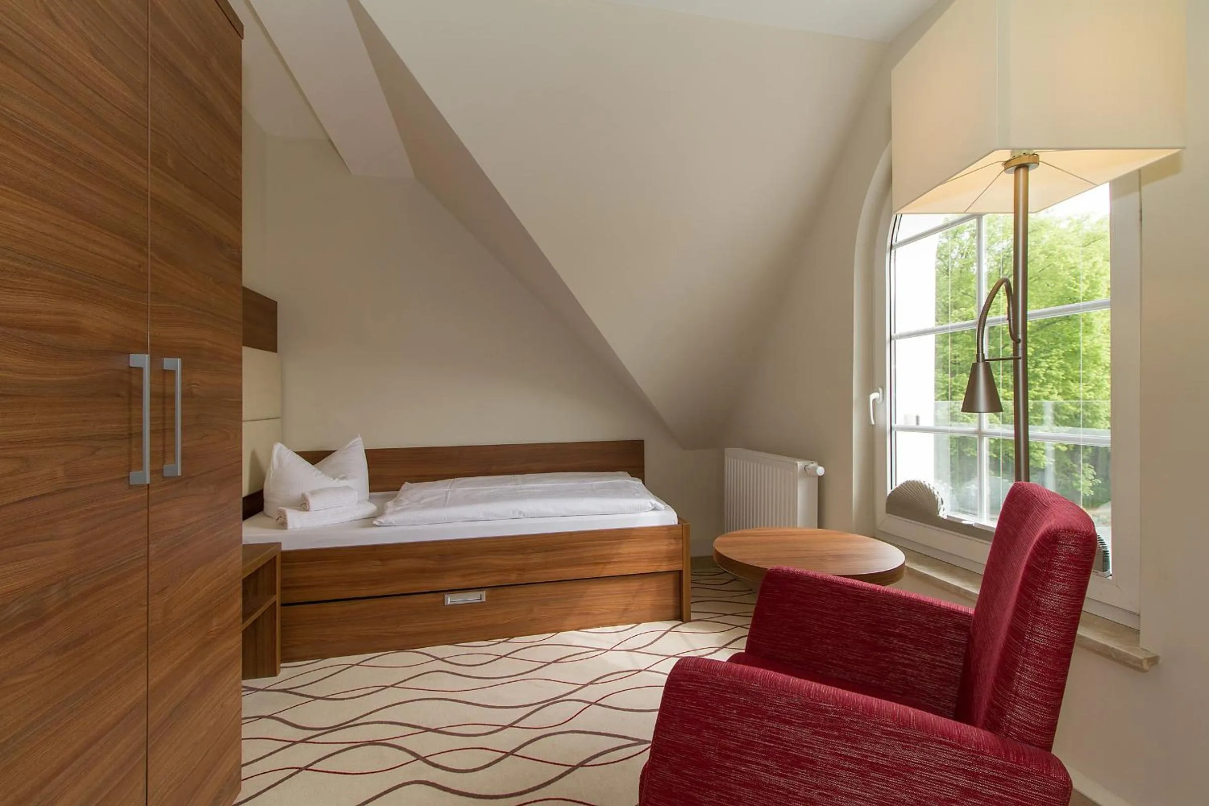 Photo of the whole room, Bed in HOTEL am STRAND