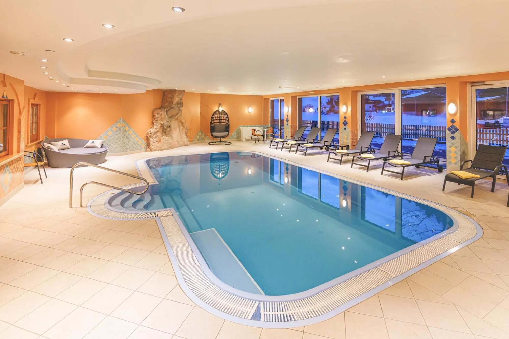 Swimming pool in Hotel Styrolerhof