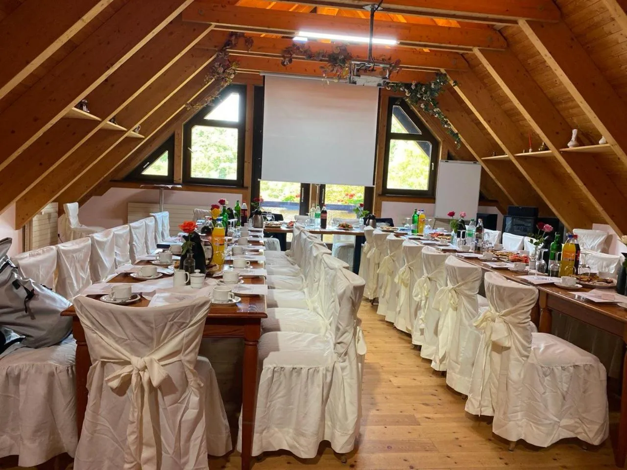 Restaurant/places to eat in Neue Mühle Kleines Landhotel