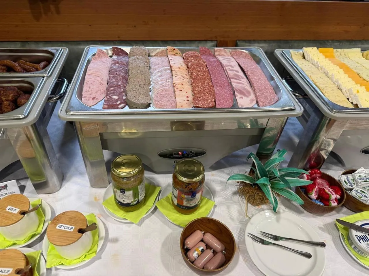 Restaurant/places to eat in Neue Mühle Kleines Landhotel