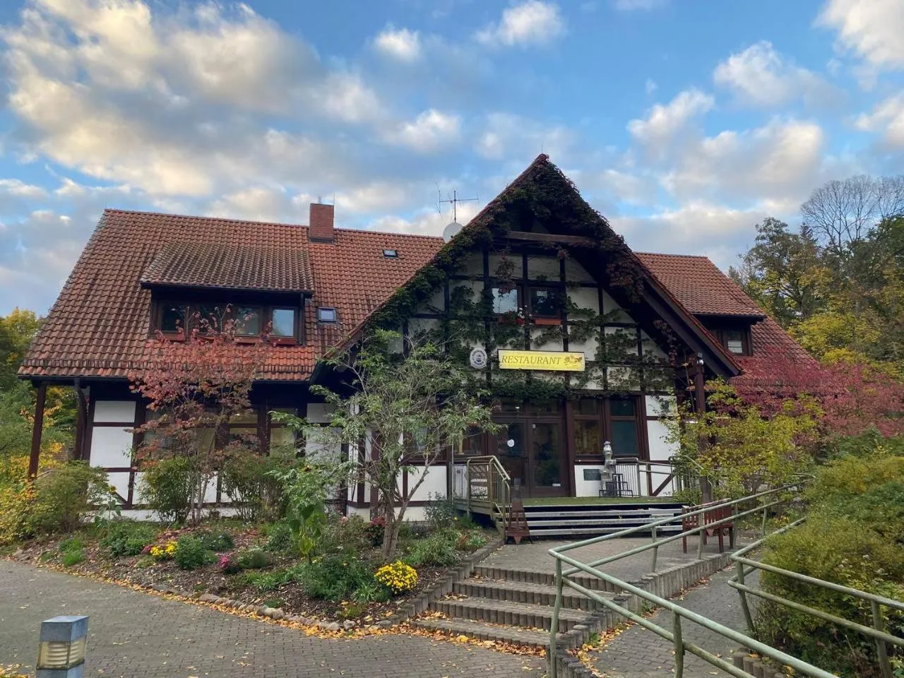 Restaurant/places to eat in Neue Mühle Kleines Landhotel