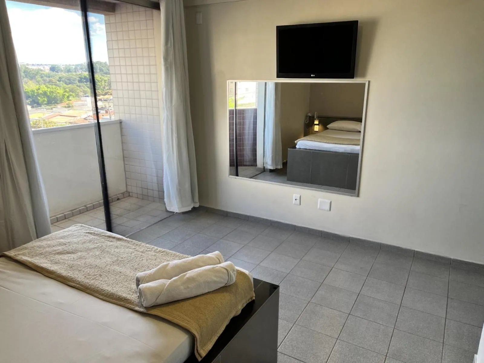 Bedroom, Bed in Hotel Viena