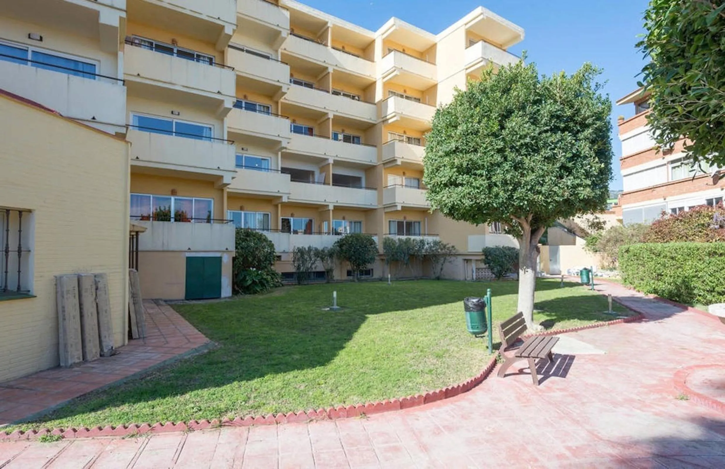 Property building in Apartment Club Playa Flores