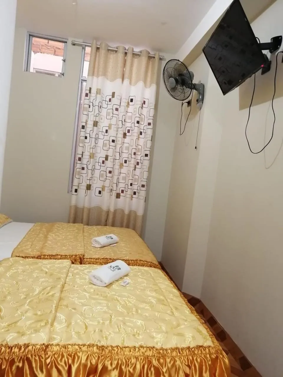 Photo of the whole room, Bed in Flor del Valle Posada