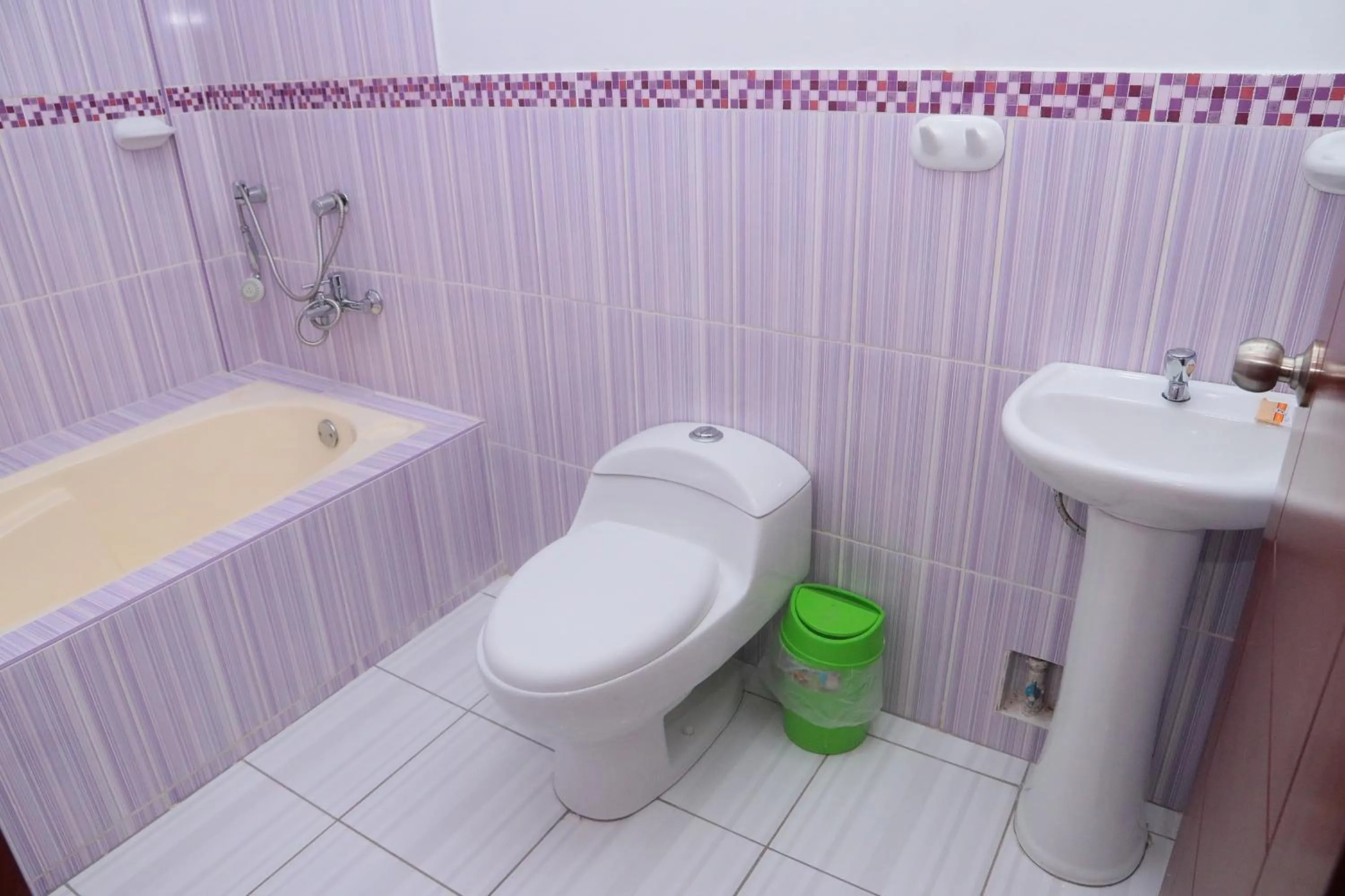 Bath in Flor del Valle Posada