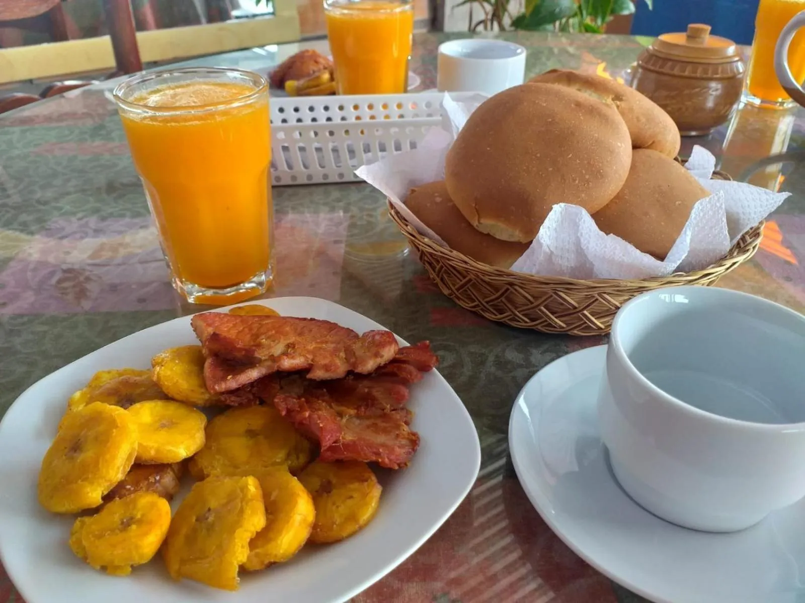 Breakfast in Flor del Valle Posada