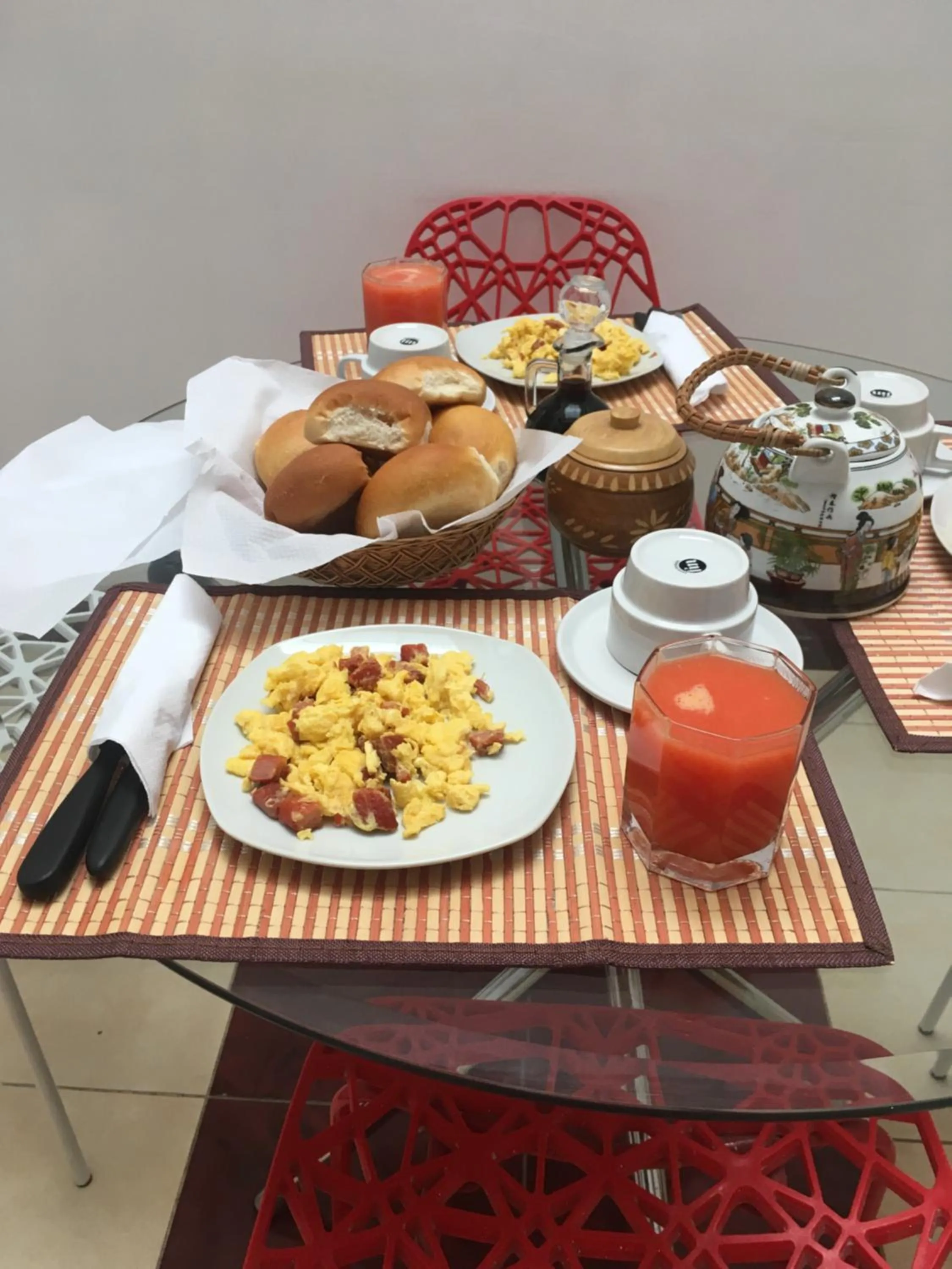 Continental breakfast in Flor del Valle Posada
