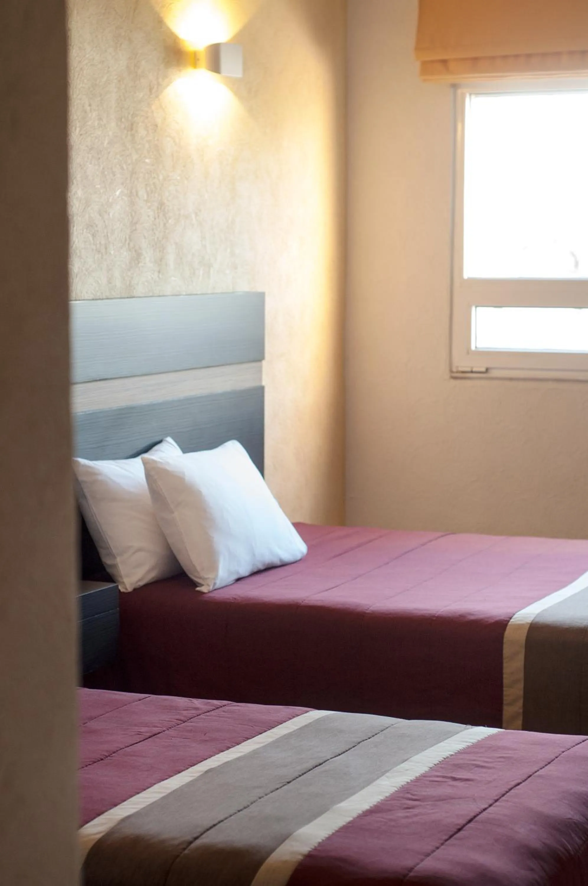 Photo of the whole room, Bed in Ibeurohotel Guadalajara Expo