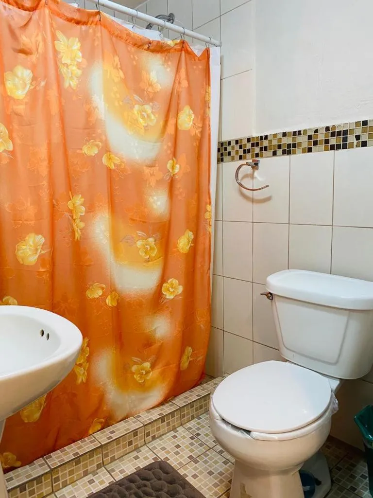 Bathroom in Hotel Doña Chela En Calvillo